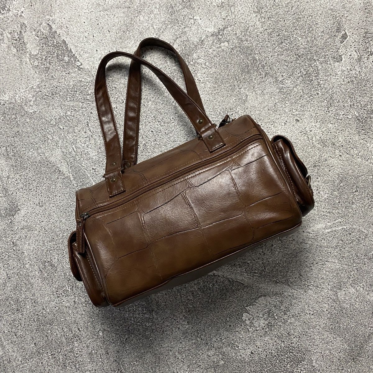 Japanese Brand 2000s Brown Leather Shoulder Bags Japanese Style Size ONE SIZE - 6 Thumbnail