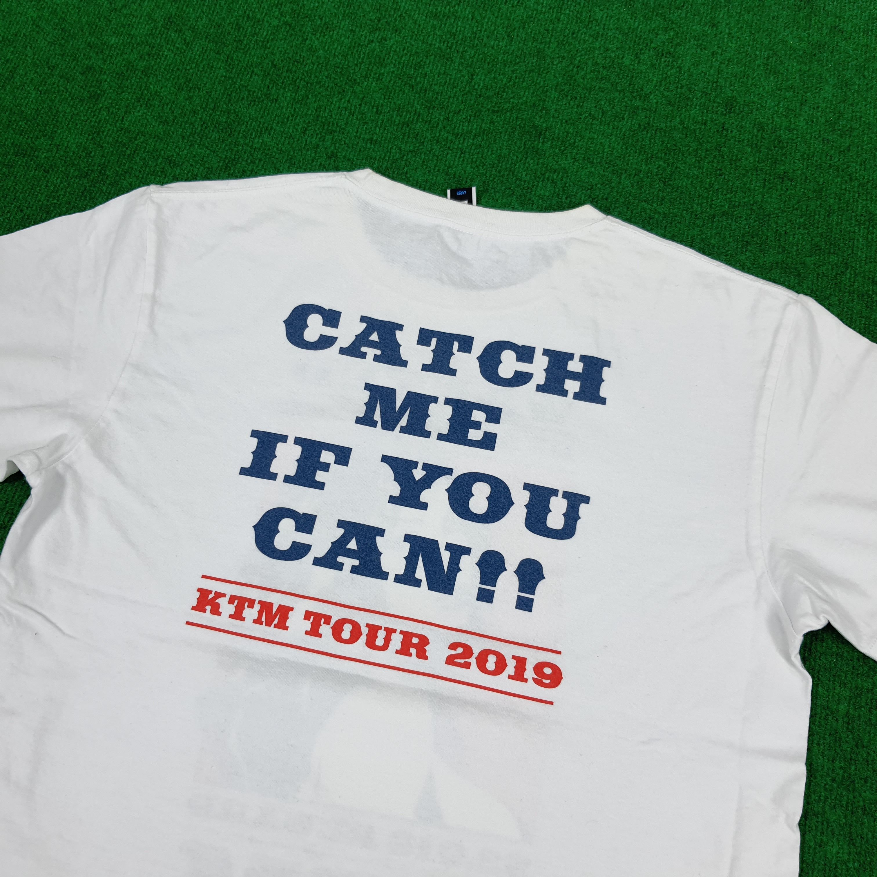 Japanese Brand Vintage Catch Me If You Can KTM Tour 2019 T-shirt Size US L / EU 52-54 / 3 - 4 Thumbnail
