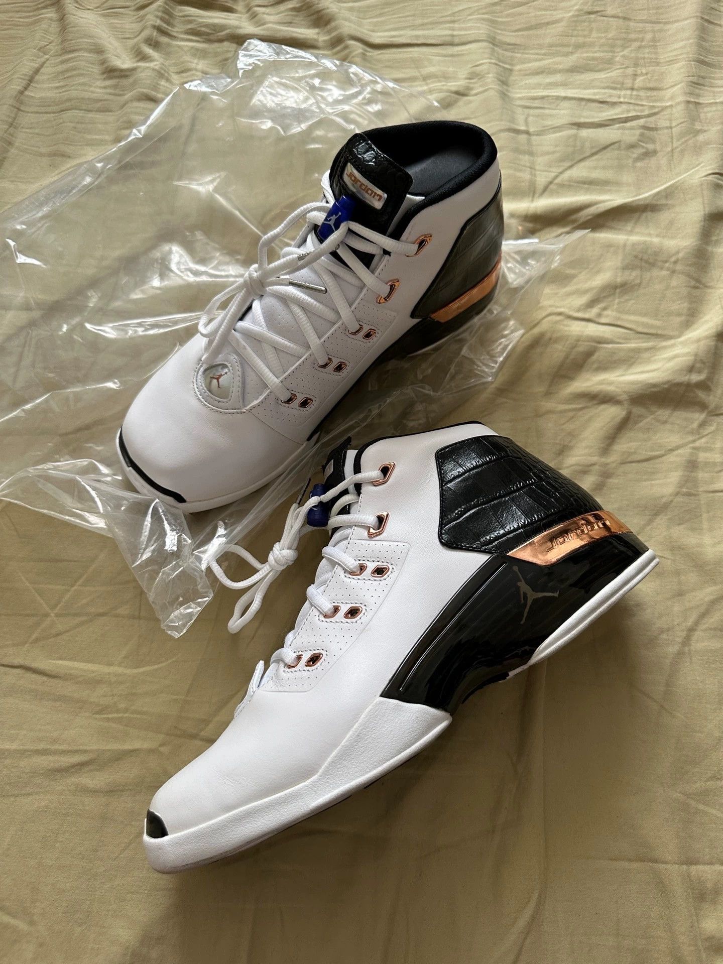 Nike Nike Air Jordan 17+ 17.5 95 New Worn Once 16 Retro Size US 10 / EU 43 - 1 Thumbnail