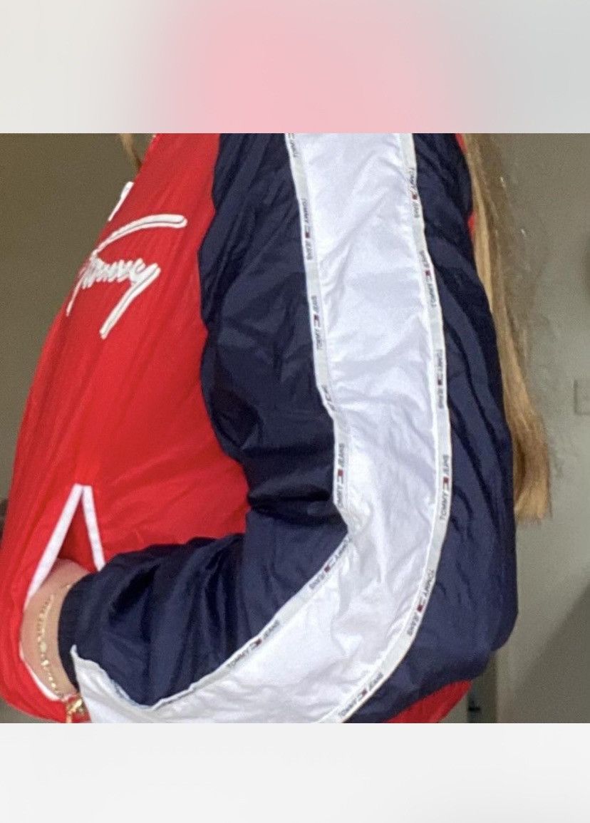 Tommy Hilfiger × Tommy Jeans Red and white Tommy Hilfiger ‘logo bomber jacket’ Size XXS / US 00 / IT 34 - 8 Thumbnail