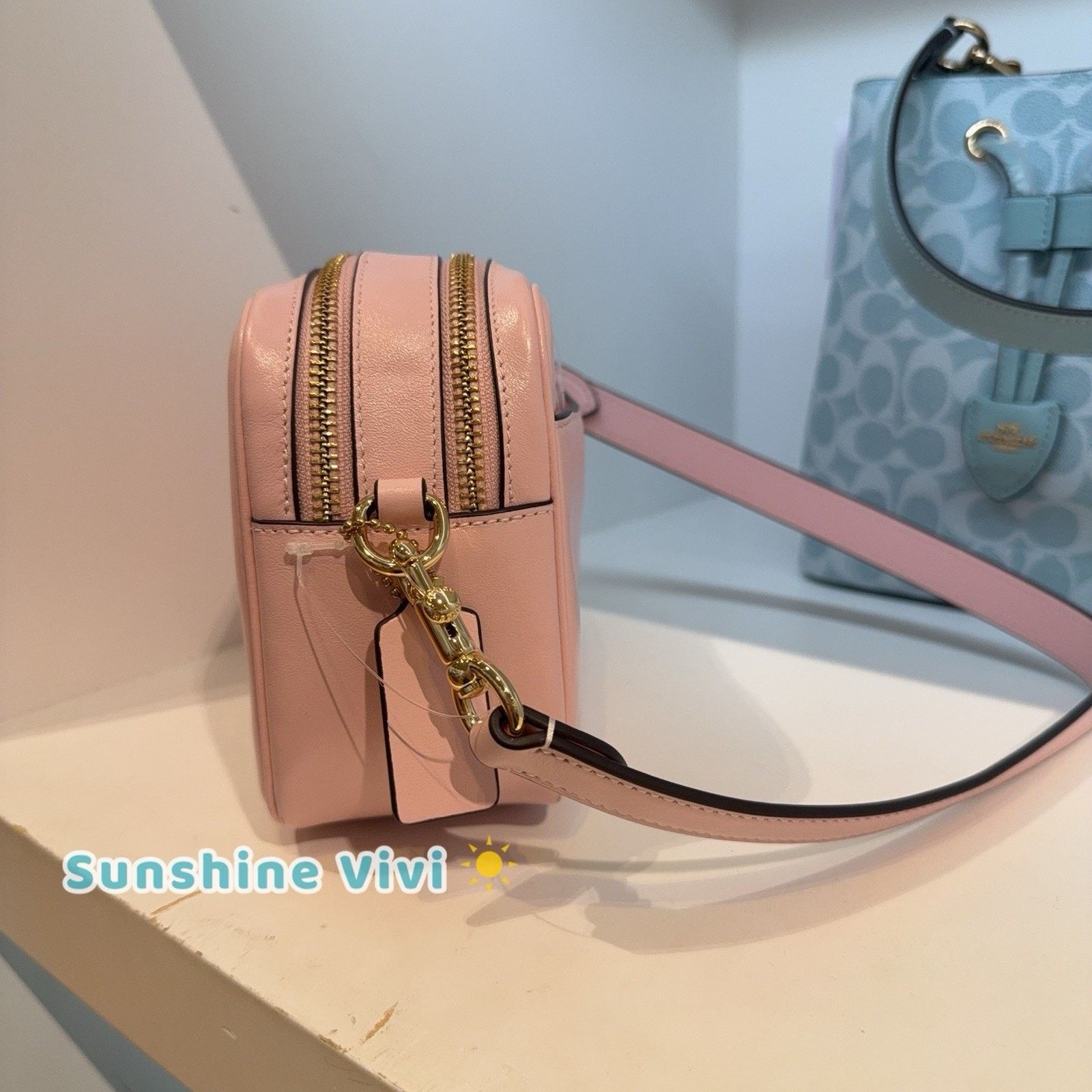 Coach NWT Coach Mini Carey Crossbody Bag CEA02 leather Soft Pink Size ONE SIZE - 5 Thumbnail