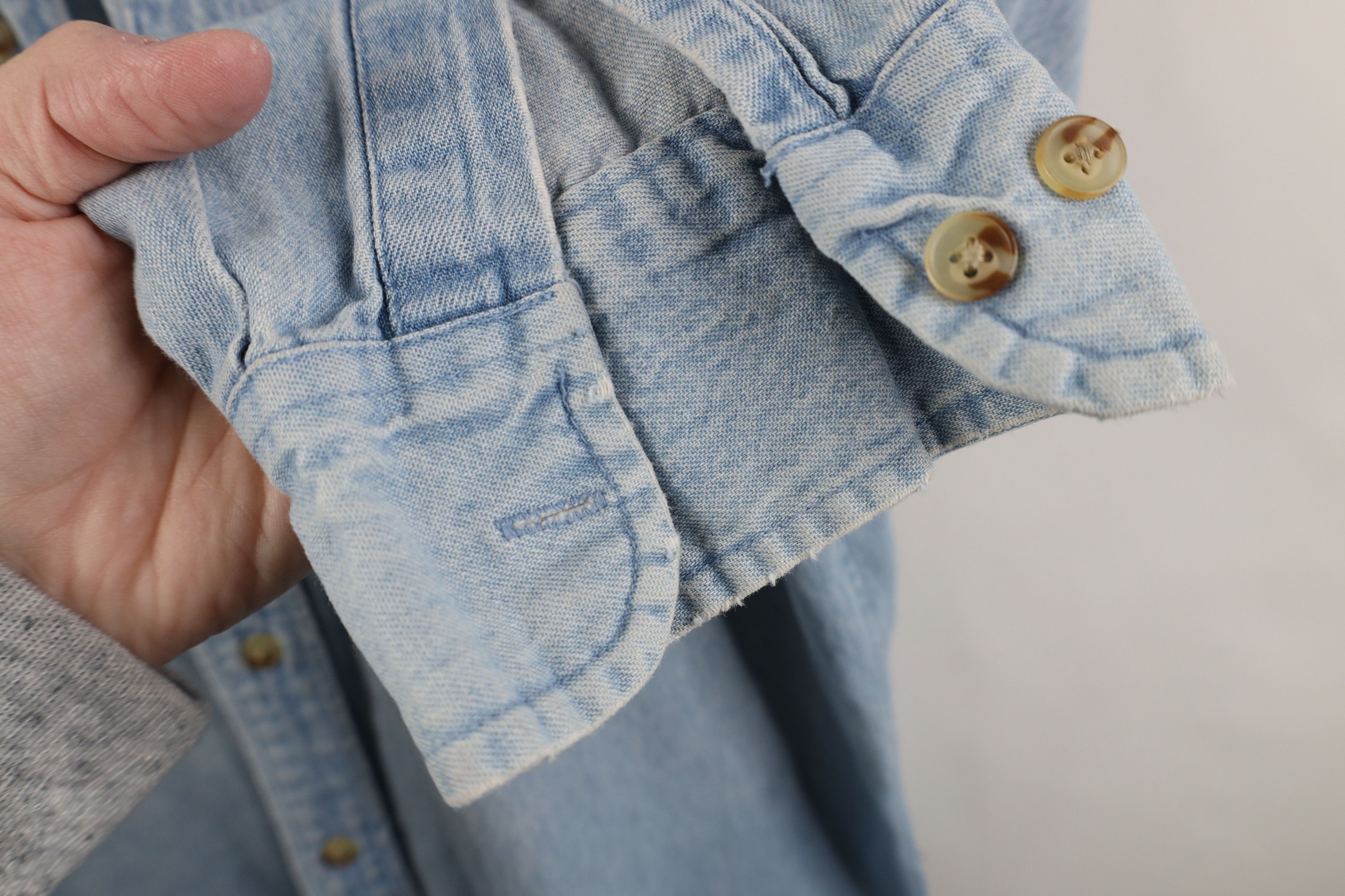 Vintage Vintage 90s Streetwear Baggy Denim Jean Button Shirt Blue Size US L / EU 52-54 / 3 - 9 Thumbnail