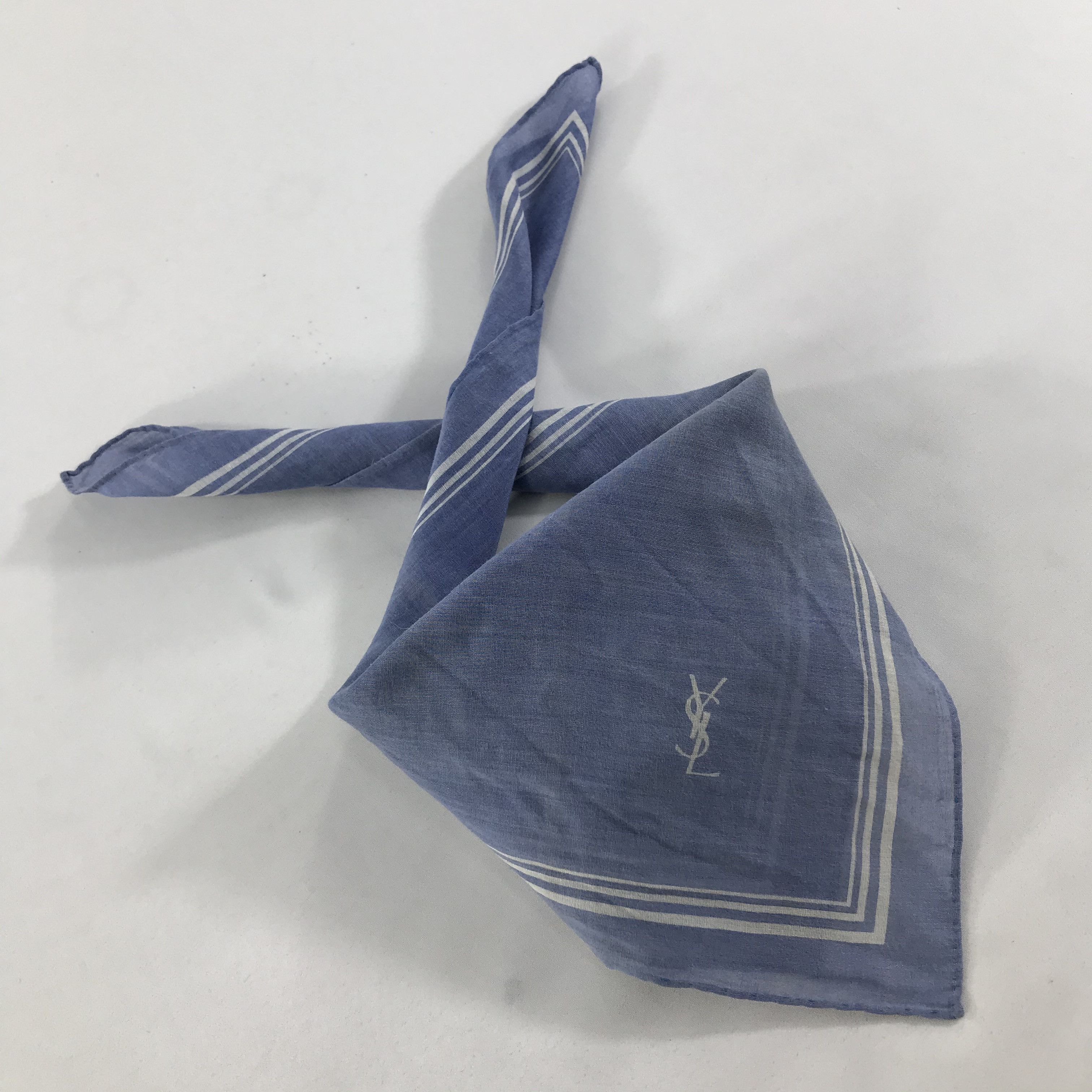 Vintage Yves Saint Laurent Bandana / Handkerchief/Neckerchief -S1721 Size ONE SIZE - 4 Thumbnail