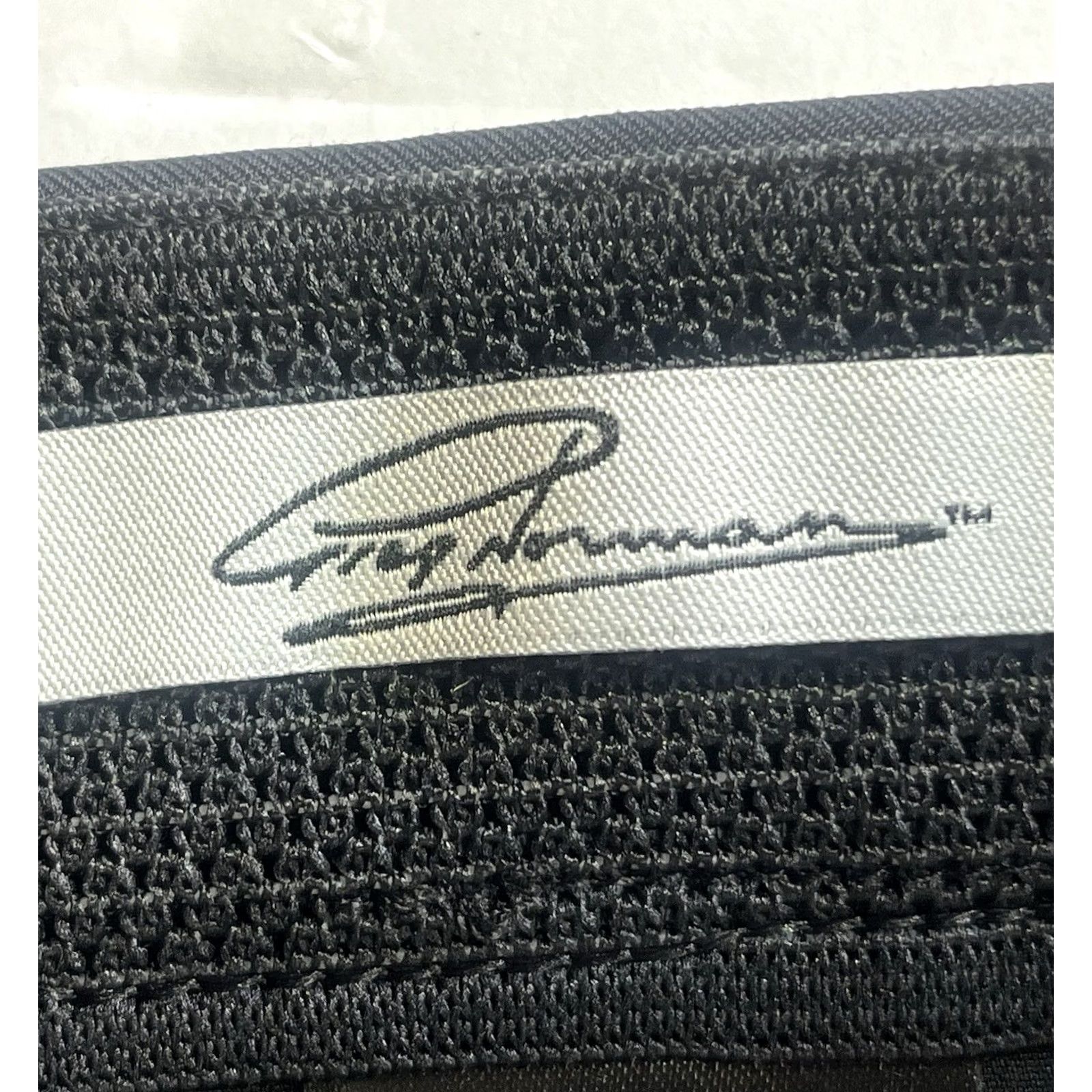 Vintage Greg Norman Men's Pants Classic Fit Black 32x29 Flat Front Stretch Pocket 2 Front Slit 2 Back Button Closure Casual Modern Style Size US 32 / EU 48 - 7 Thumbnail