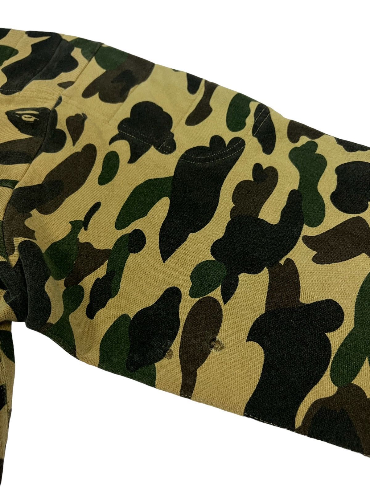 Bape 1st Camo Generals Crewneck Size US XL / EU 56 / 4 - 6 Thumbnail
