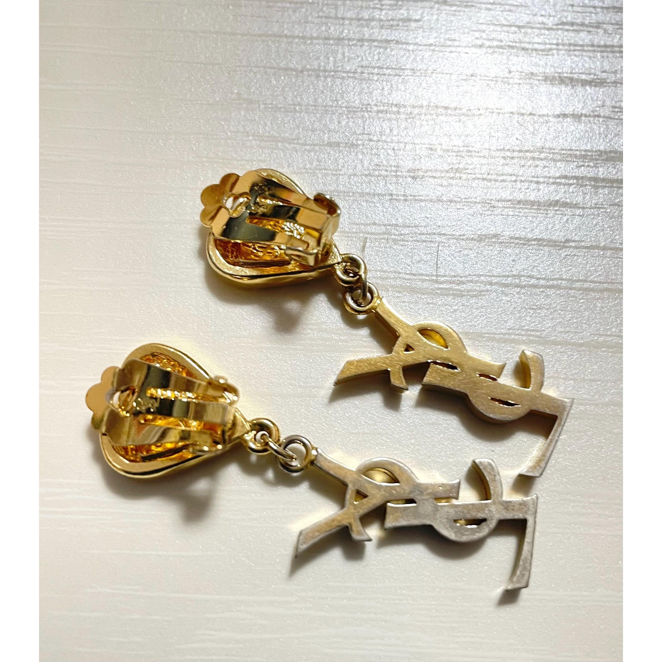 Yves Saint Laurent Vintage Yves Saint Laurent golden logo and heart earrings Size ONE SIZE - 5 Thumbnail