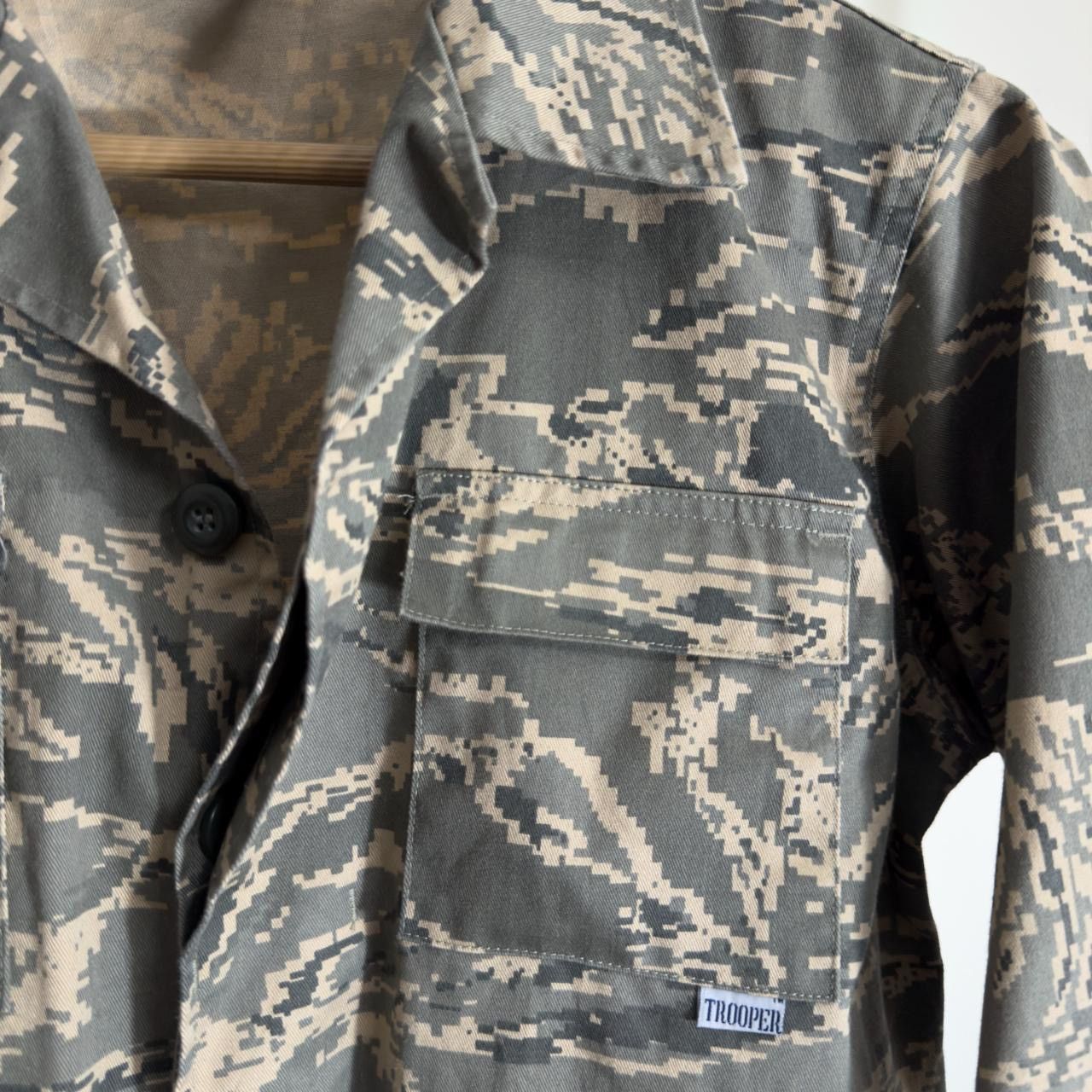 Troop Cropped Military Button Up Shirt Size US M / EU 48-50 / 2 - 4 Thumbnail