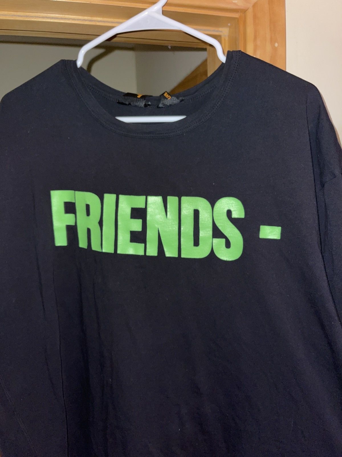 Vlone Vlone no friends T shirt Size US XXL / EU 58 / 5 - 6 Thumbnail