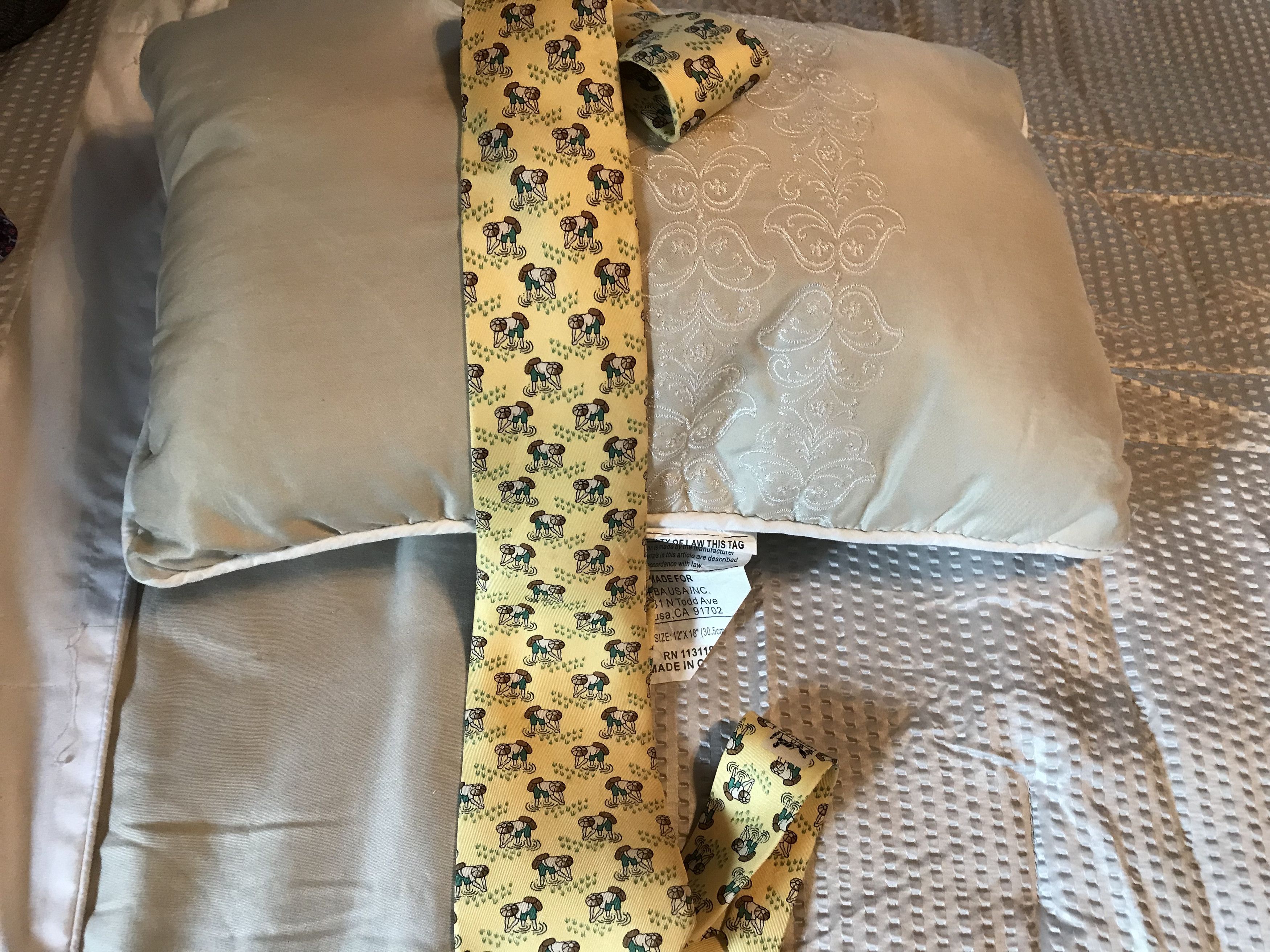 image of Hermes Necktie in Yellow, Men's