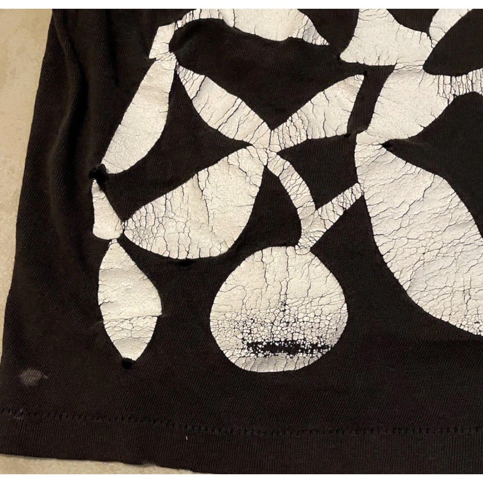 Thrasher VINTAGE 90s Flower Abstract Art Thrashed Faded Distress Boxy Cropped Shirt Grunge 80s - Single Stitch T-Shirt Women One Size Black Size ONE SIZE - 6 Thumbnail
