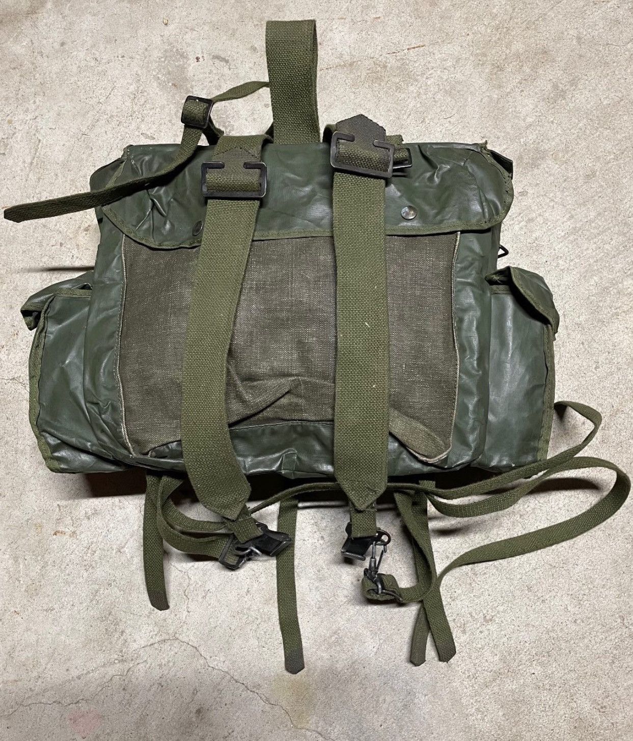 Vintage Ww2 Vintage Military Backpack Size ONE SIZE - 2 Thumbnail