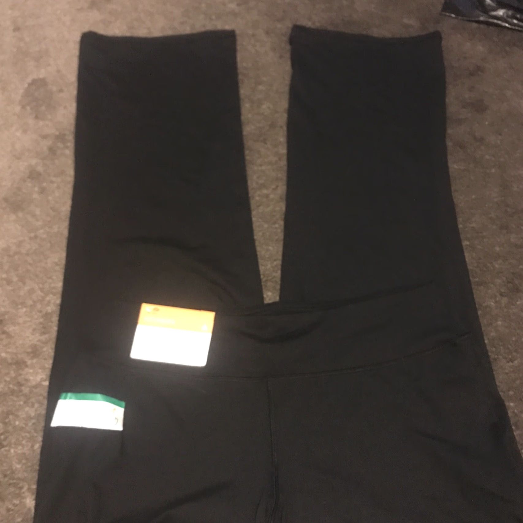Champion NWT Champion Advanced High Performance Black Capri Fitted Duo Dry Size M Leggings Women Size ONE SIZE - 3 Thumbnail