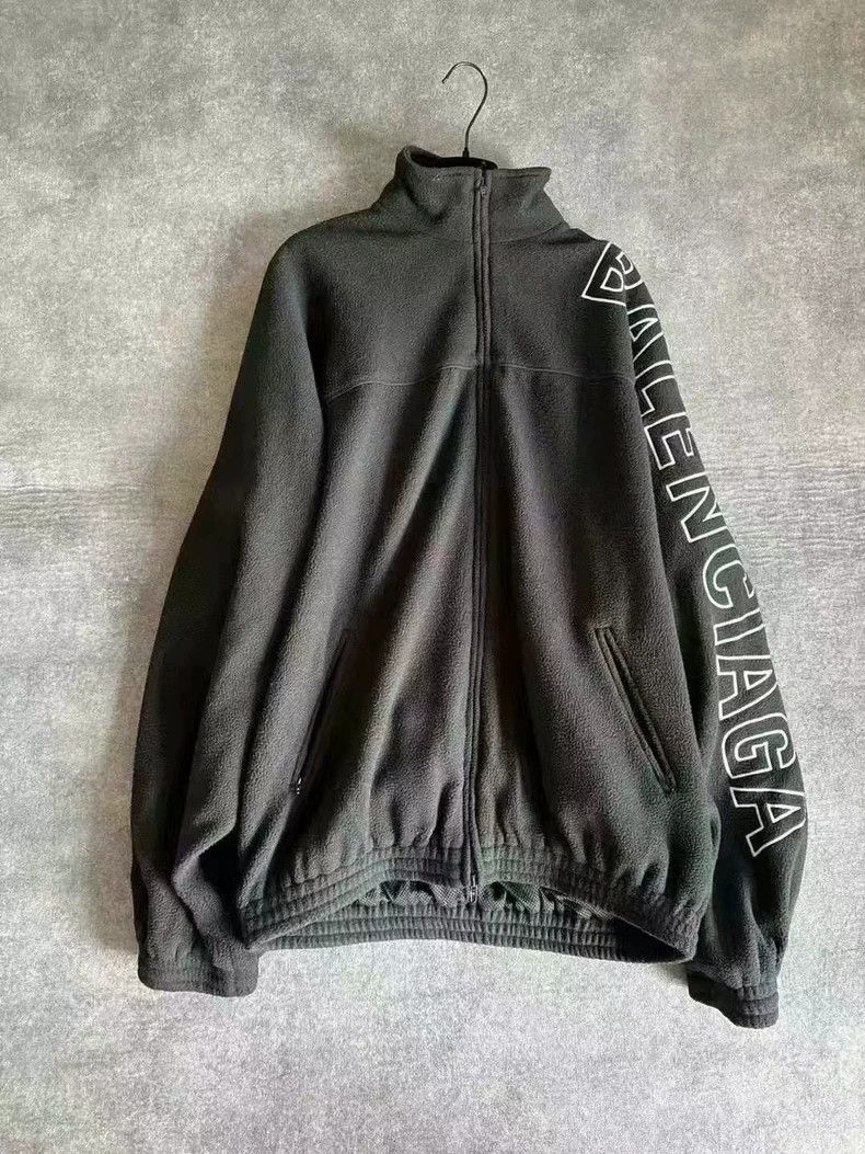 Balenciaga Balenciaga New large letter polar fleece coat Size US S / EU 44-46 / 1 - 1 Thumbnail