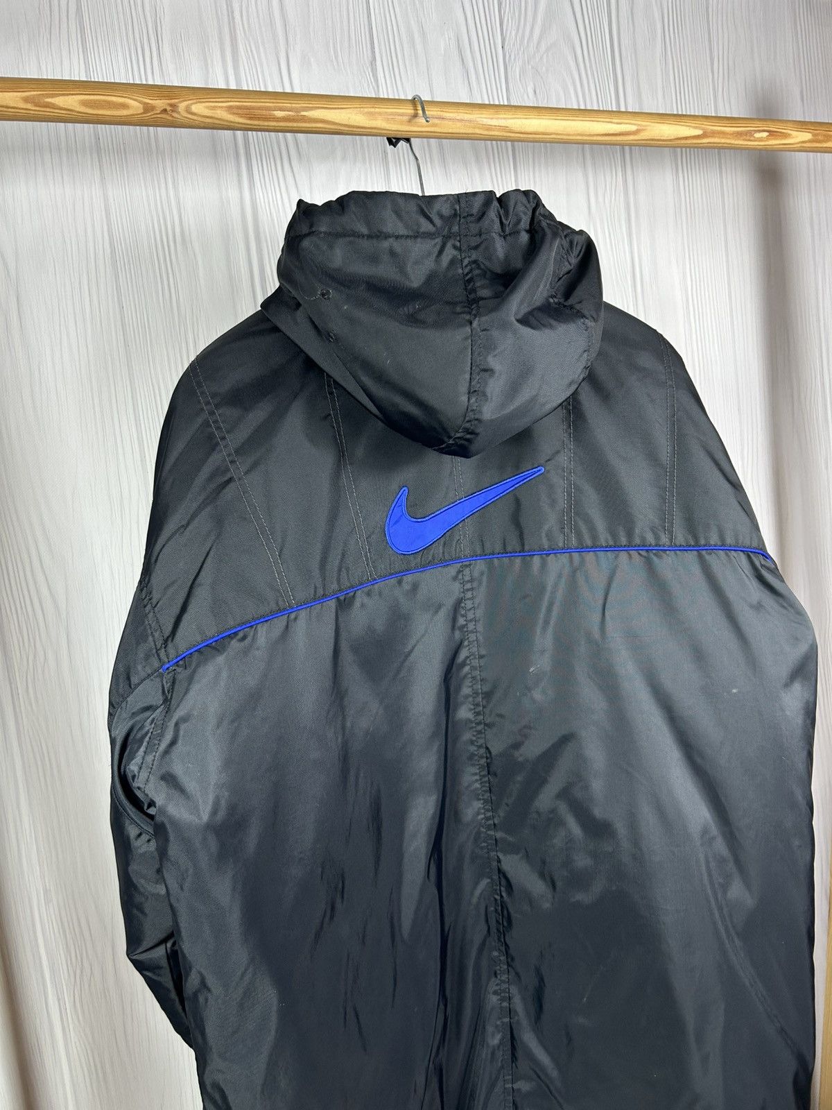 Nike Vintage Y2K Nike Nylon Jacket Big Swoosh Size M Size US M / EU 48-50 / 2 - 12 Thumbnail
