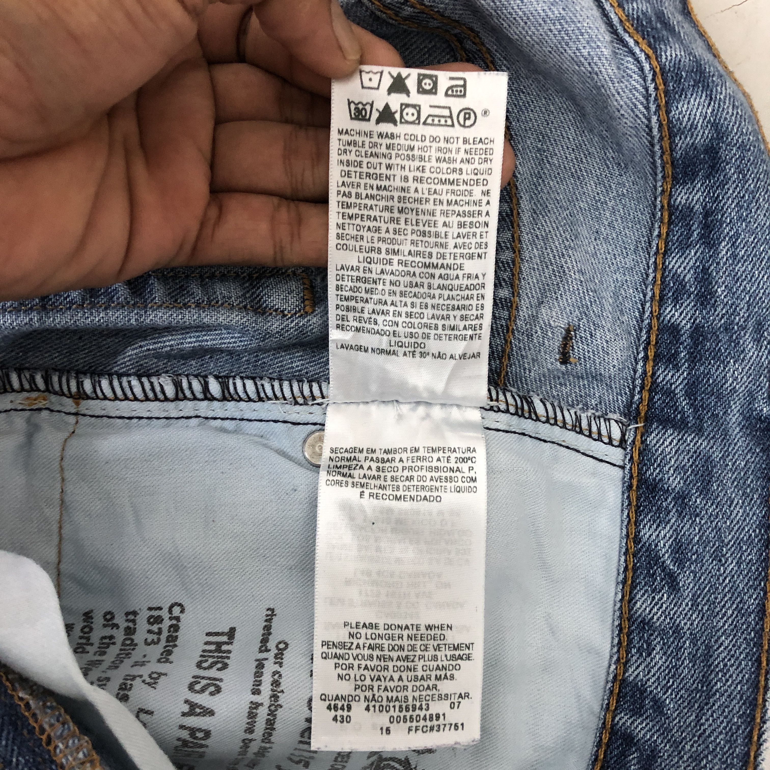 Levi's Vintage Levis 550 Baggy Jeans Levi's Light Wash Faded Denim Size US 36 / EU 52 - 7 Thumbnail