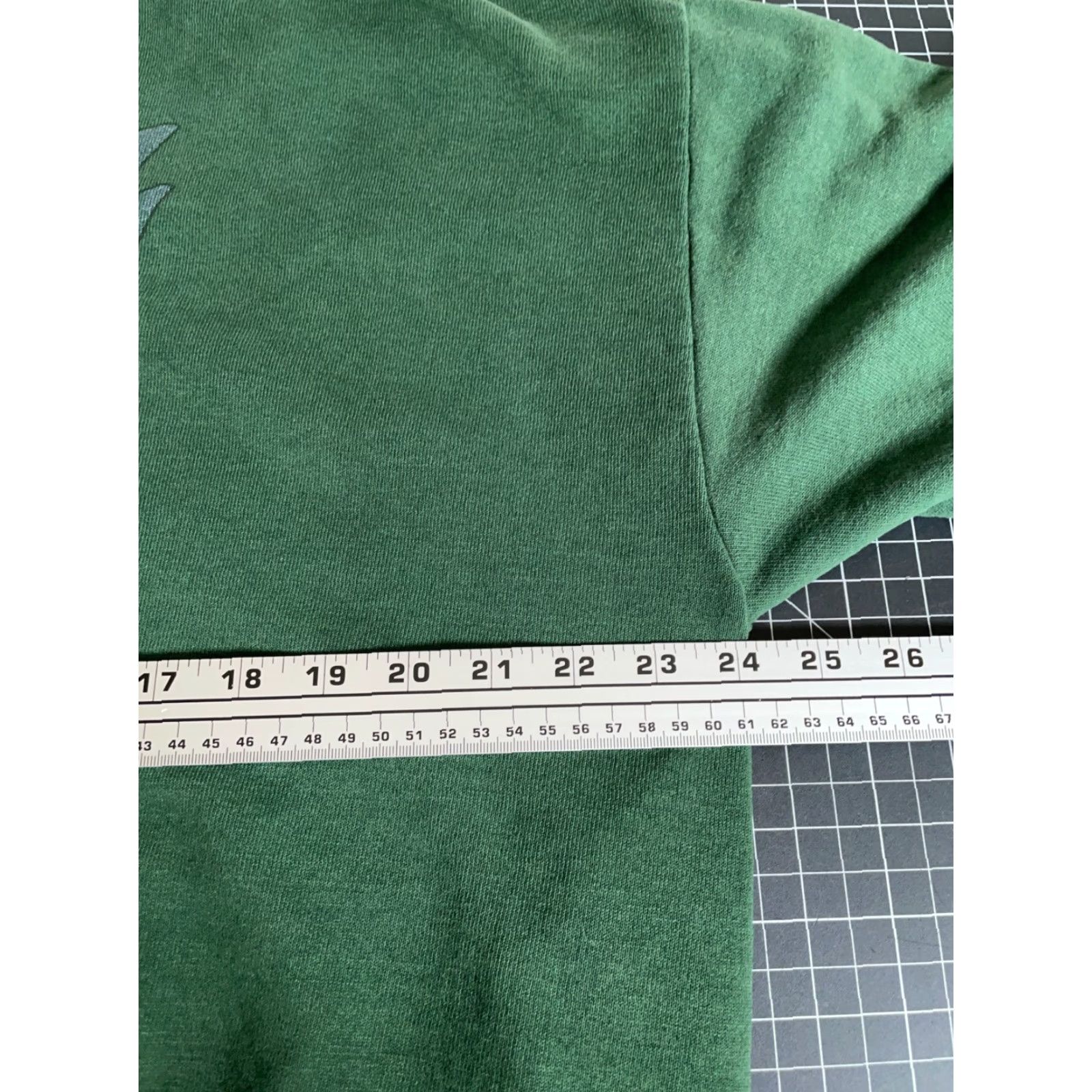 Vintage Vintage Wolf 90s Collage Sweatshirt Large Green 50/50 Blend Cotton Cotton Blend Fleece Graphic Print Crew Neck Long Sleeve Sweatshirt Men Regular Bio? Size US L / EU 52-54 / 3 - 5 Thumbnail