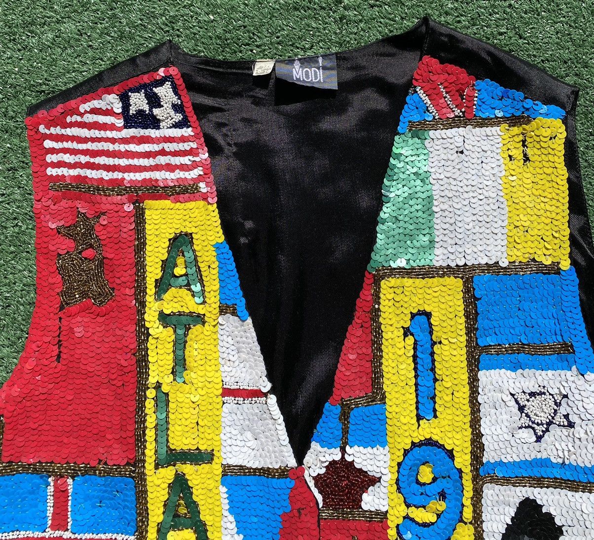 Vintage Rare Vintage 1996 Atlanta Sequined Olympics Vest Womens Med Size M / US 6-8 / IT 42-44 - 3 Thumbnail