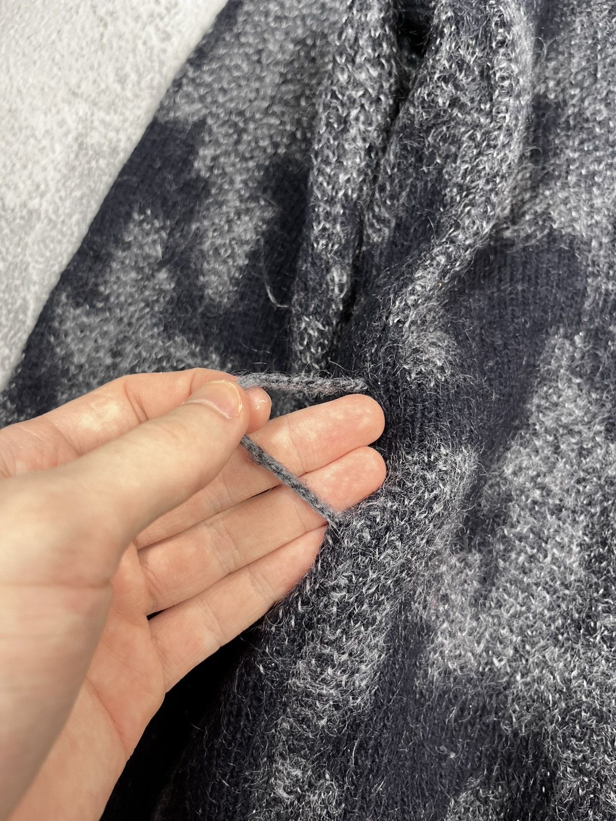 Max Mara Vintage Y2K Max Mara asymmetric wool cardigan for Japan S Size S / US 4 / IT 40 - 6 Thumbnail