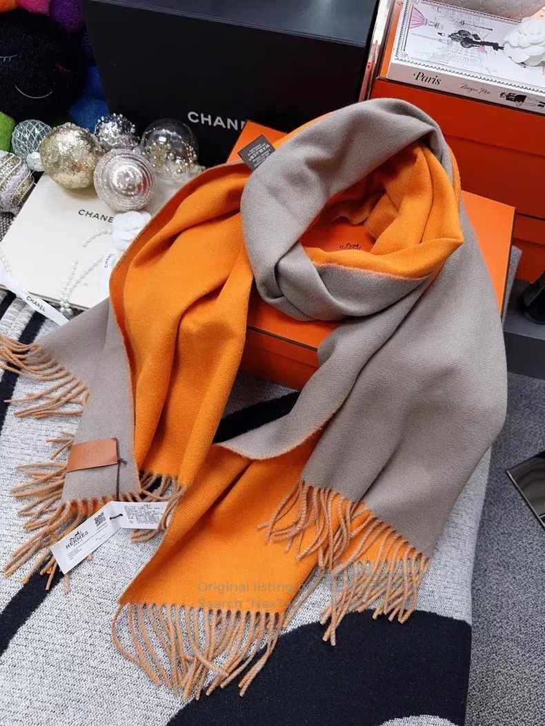 Hermes Hermes Grey Brown and Orange Dual-Sided Cashmere Scarf Size ONE SIZE - 1 Thumbnail
