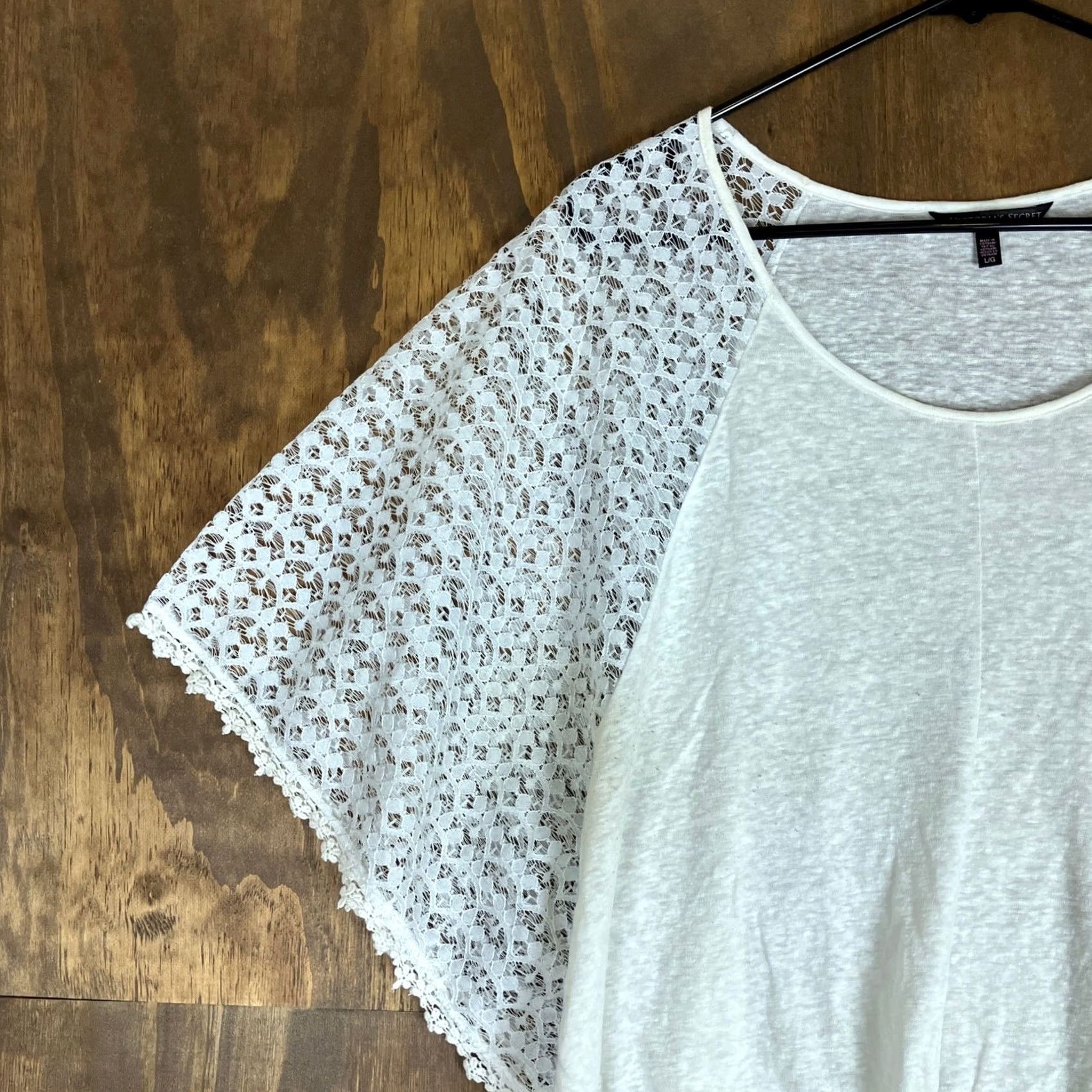 Victoria's Secret Victoria's Secret Womens Shirt White Lace Cape Scoop Neck Semi Sheer Large Size L / US 10 / IT 46 - 4 Thumbnail