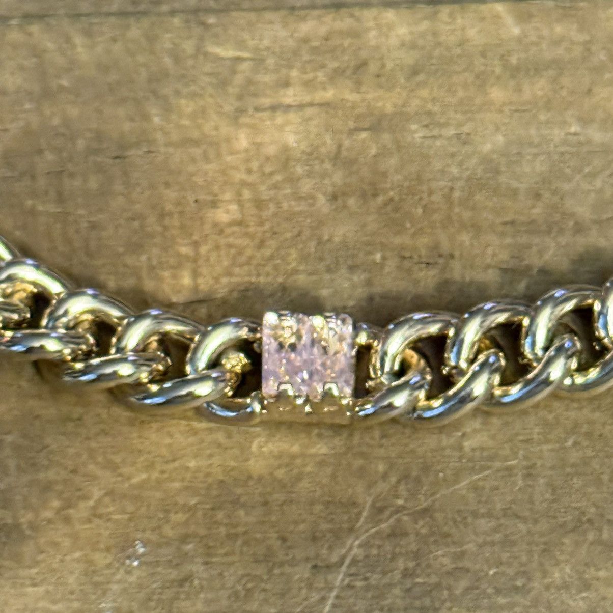 Other Gold tone Curb link pink gemstones necklace Size ONE SIZE - 4 Thumbnail