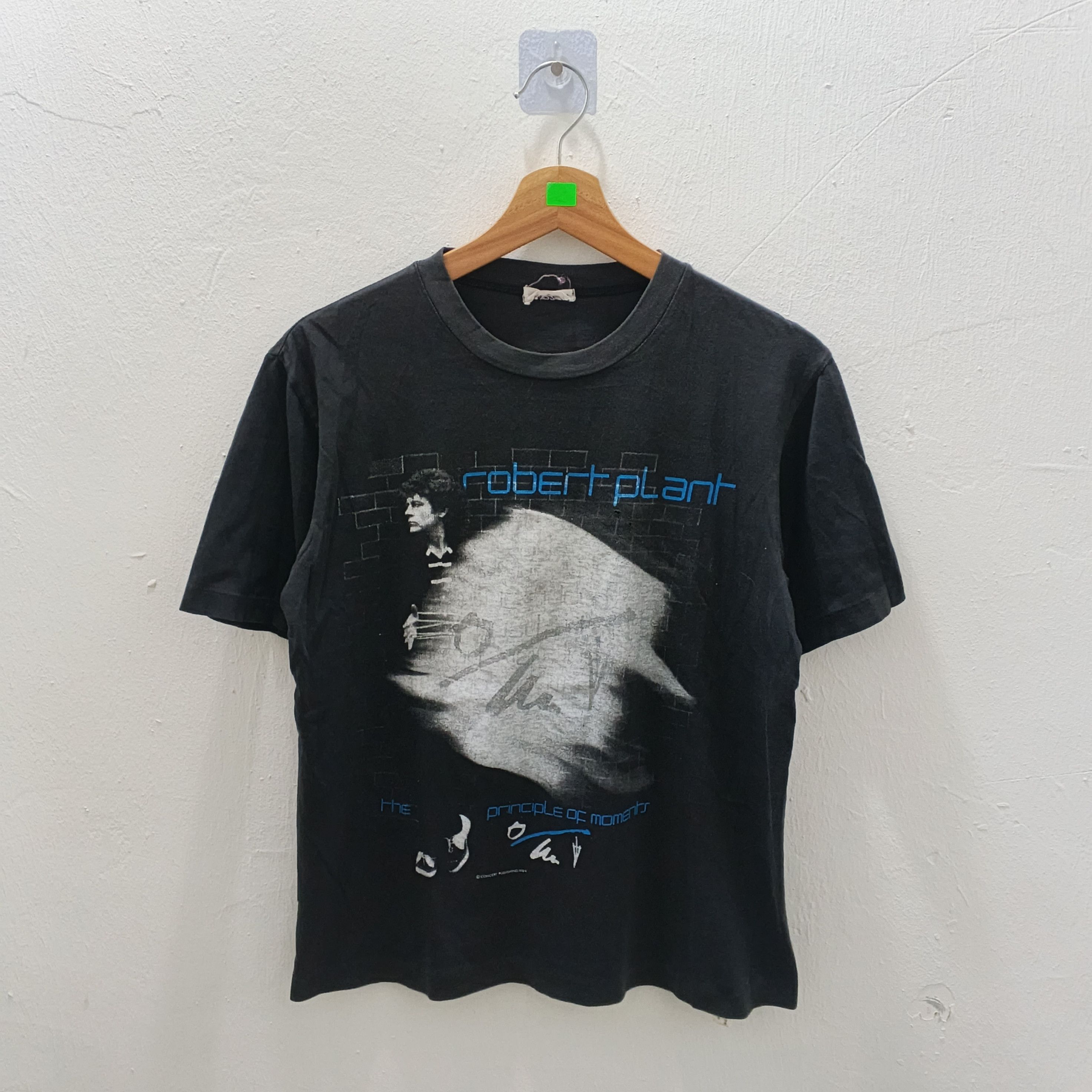 Band Tees Vintage 80's Robert Plant Led Zeppelin Tour Tshirt Boxy Size US M / EU 48-50 / 2 - 1 Thumbnail