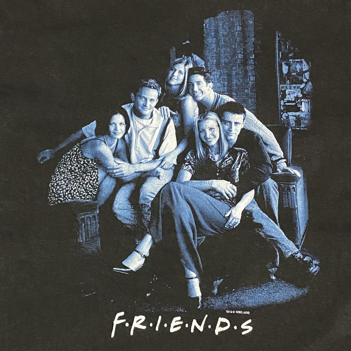 Old Navy Tv series friends full line up Size US M / EU 48-50 / 2 - 2 Thumbnail