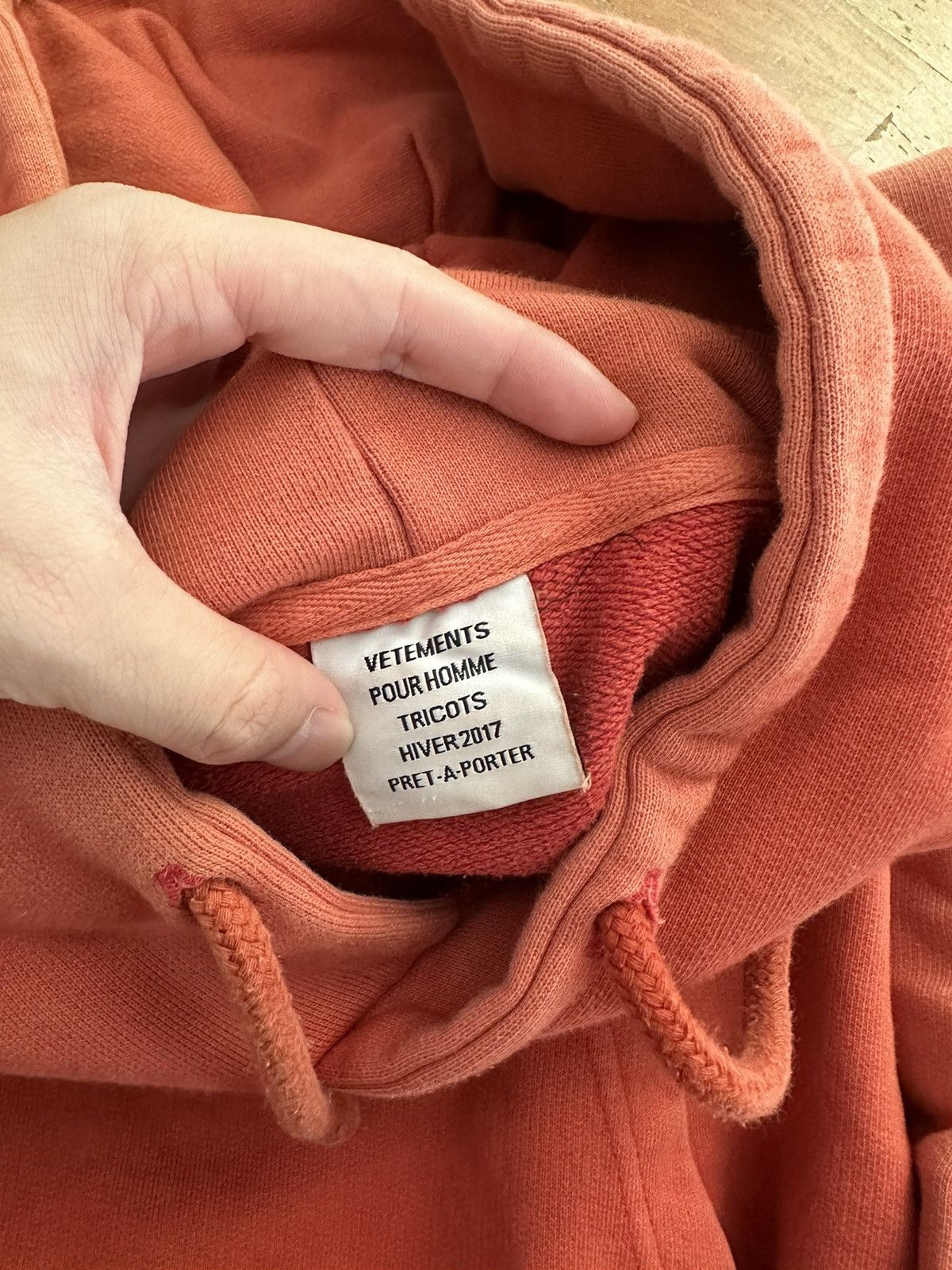 Vetements Size S Vetements Seoul Exclusive Hoodie Size US S / EU 44-46 / 1 - 3 Thumbnail