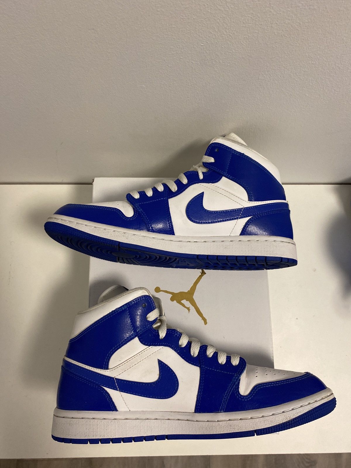 Jordan Brand Jordan 1 Mid Kentucky Blue US 10 Like New Free Shipping Size US 10 / IT 40 - 2 Thumbnail
