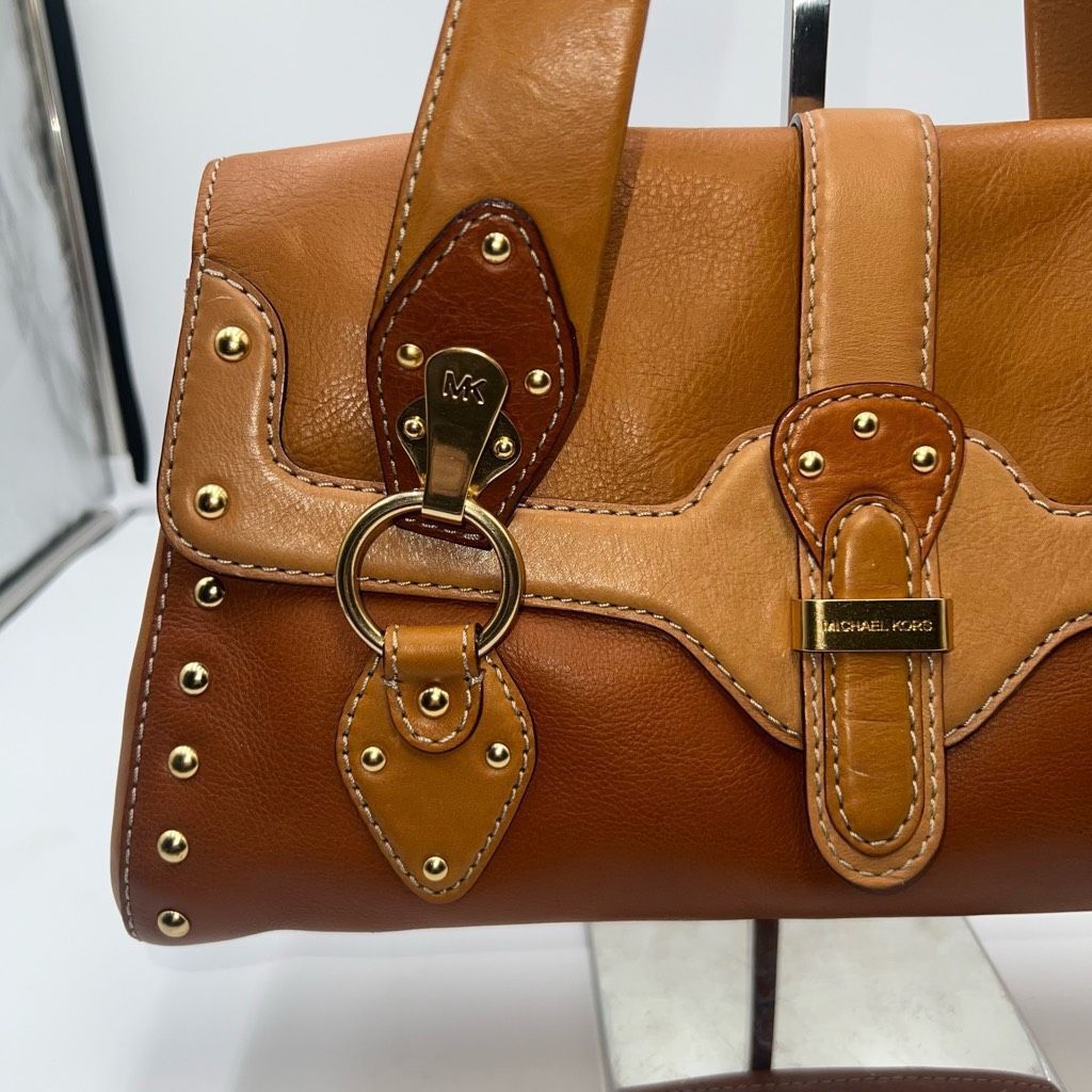 Michael Kors Michael Michael Kors Vintage Saddle Leather Handbag with Dust Bug Size ONE SIZE - 2 Thumbnail