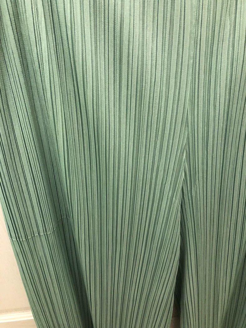 Issey Miyake Issey Miyake size:2 Mint green pleated trousers Size 31" - 2 Thumbnail