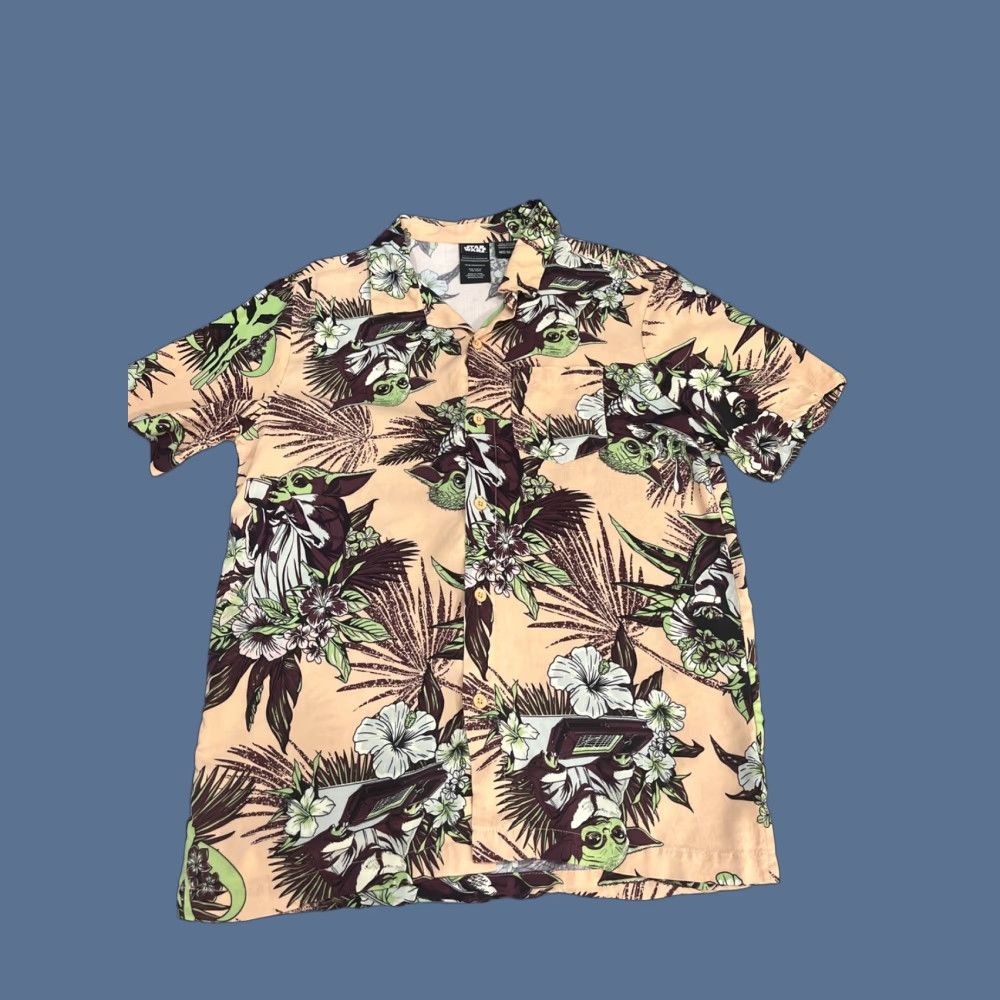 Star Wars Star Wars Grogu Hawaiian Shirt Mens M Peach 100% Rayon Short Sleeve Button-Up Floral All Seasons Lightweight Pockets Size US M / EU 48-50 / 2 - 1 Thumbnail