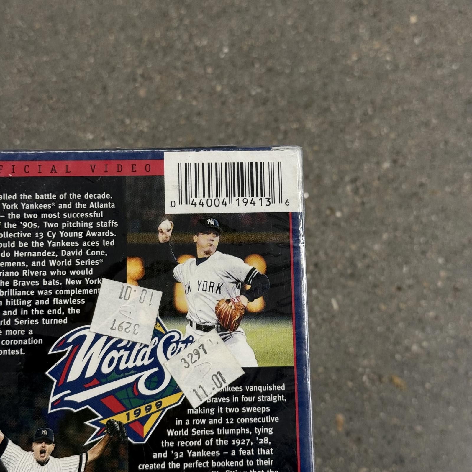 MLB RARE 1999 World Series Official VHS NY Yankees ATL Braves Size ONE SIZE - 7 Thumbnail