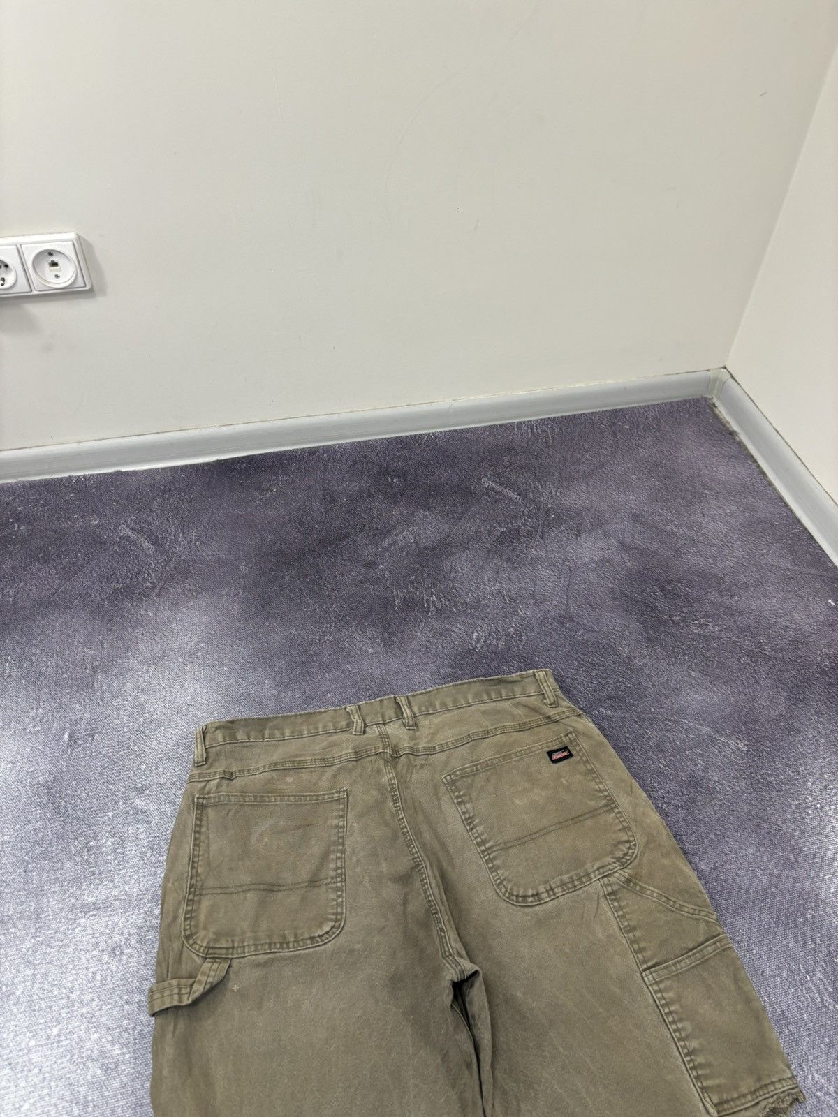 Dickies Vintage Dickies Y2K American Olive Hype Cropped Baggy Shorts Size US 38 / EU 54 - 4 Thumbnail