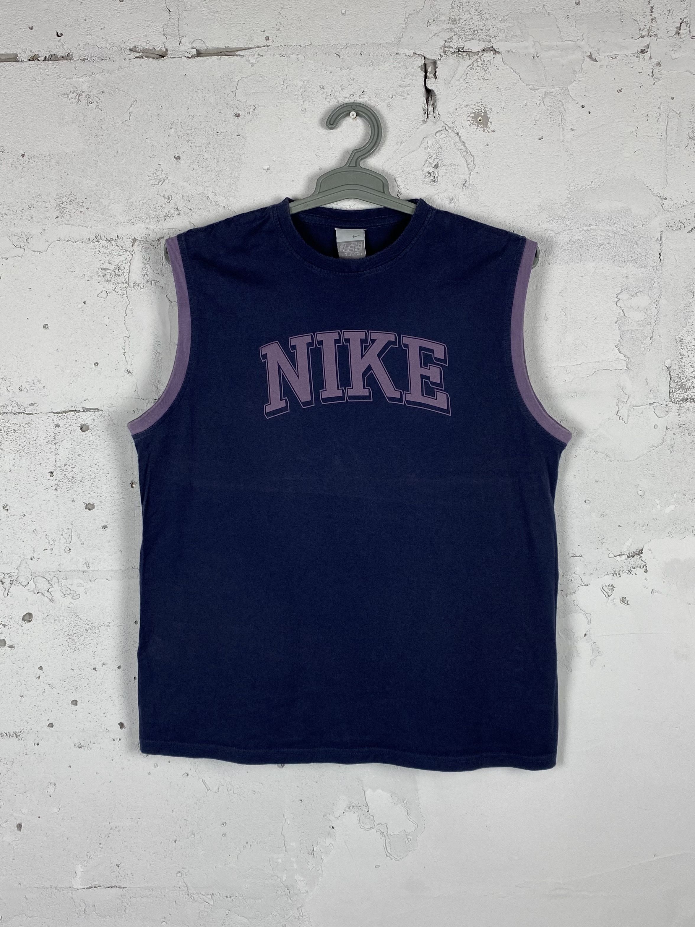 Nike × Vintage Y2K Vintage Nike Center Big Logo T Shirt Tank Top Size US L / EU 52-54 / 3 - 1 Thumbnail