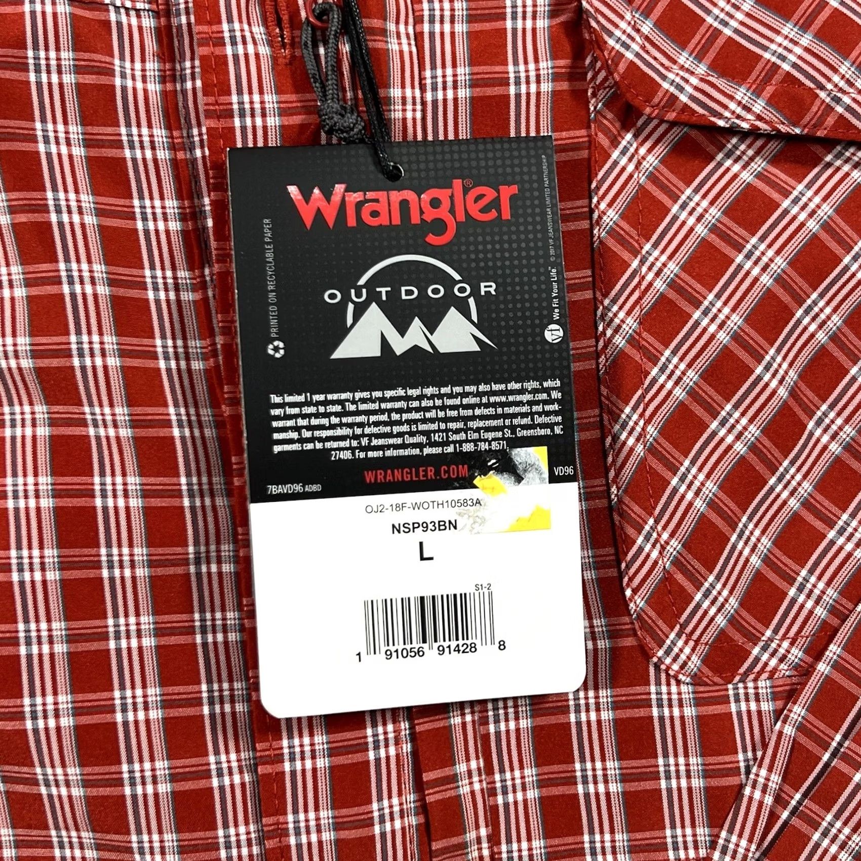 Wrangler Brand New Wrangler Outdoor Series Button-Up Plaid Shirt L Red Mens Long Sleeve Size L Size US L / EU 52-54 / 3 - 4 Thumbnail