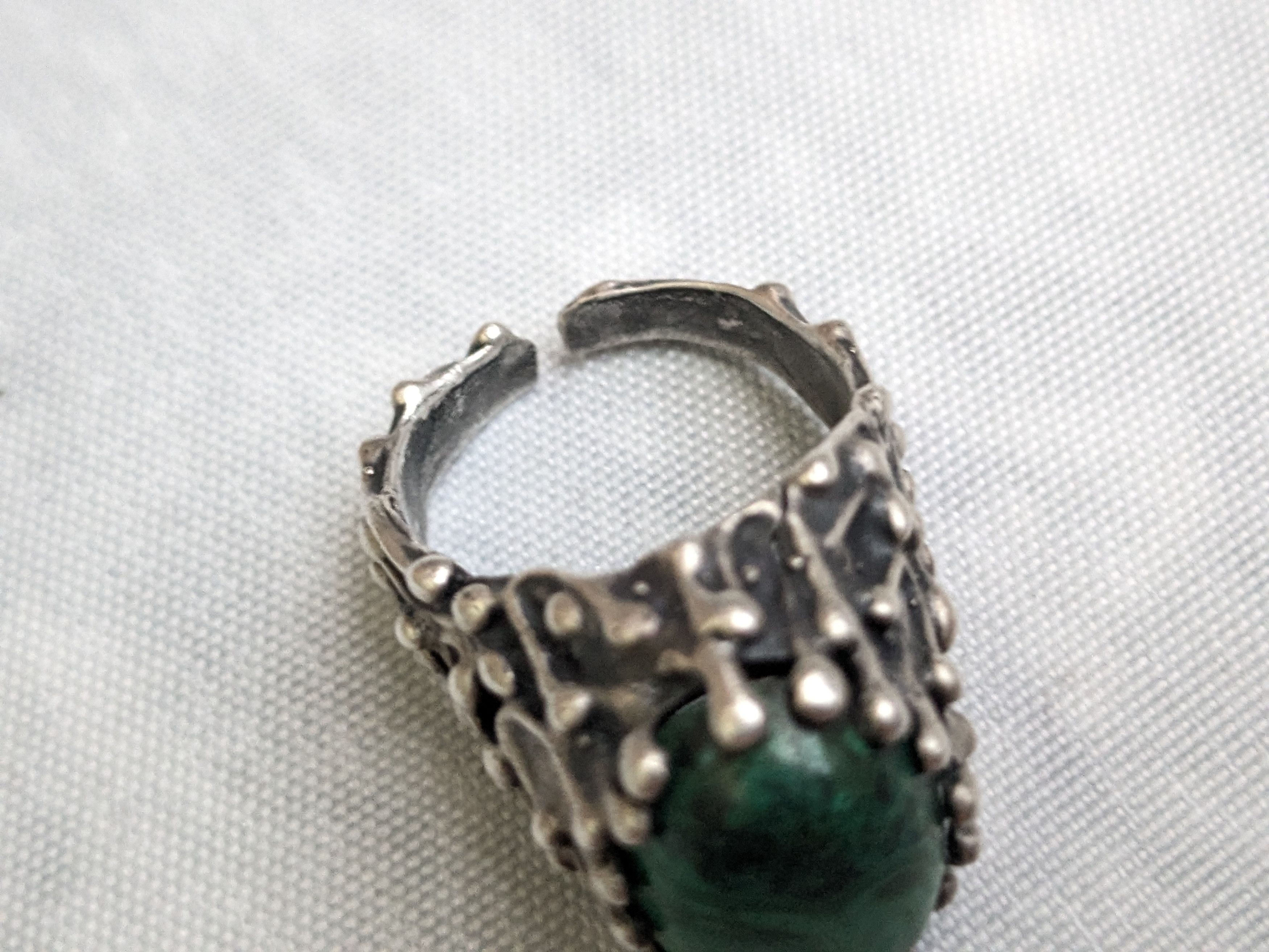 Jewelry Vintage Sterling Silver Ring Malachite 9 Brutalist Avant Size ONE SIZE - 9 Thumbnail