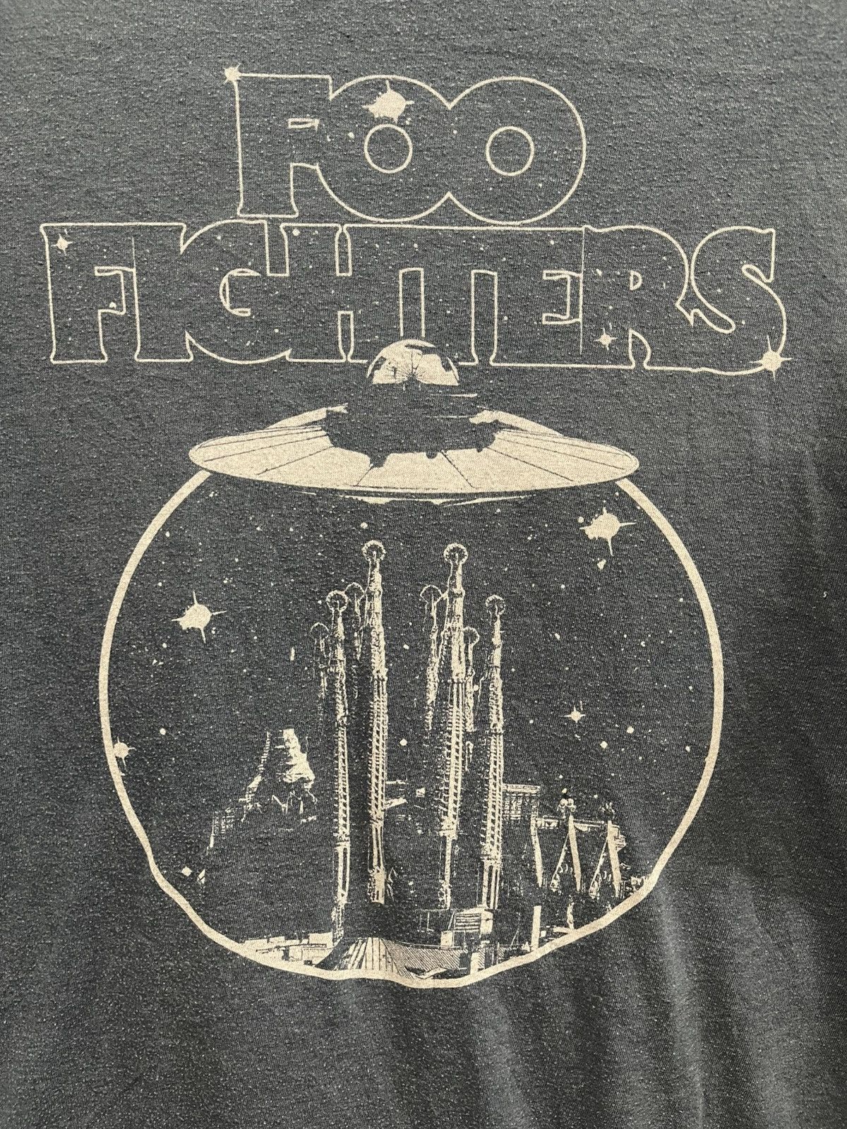 Band Tees Vintage Band Tees Foo Fighters🔥🔥🔥 Size US XL / EU 56 / 4 - 2 Thumbnail