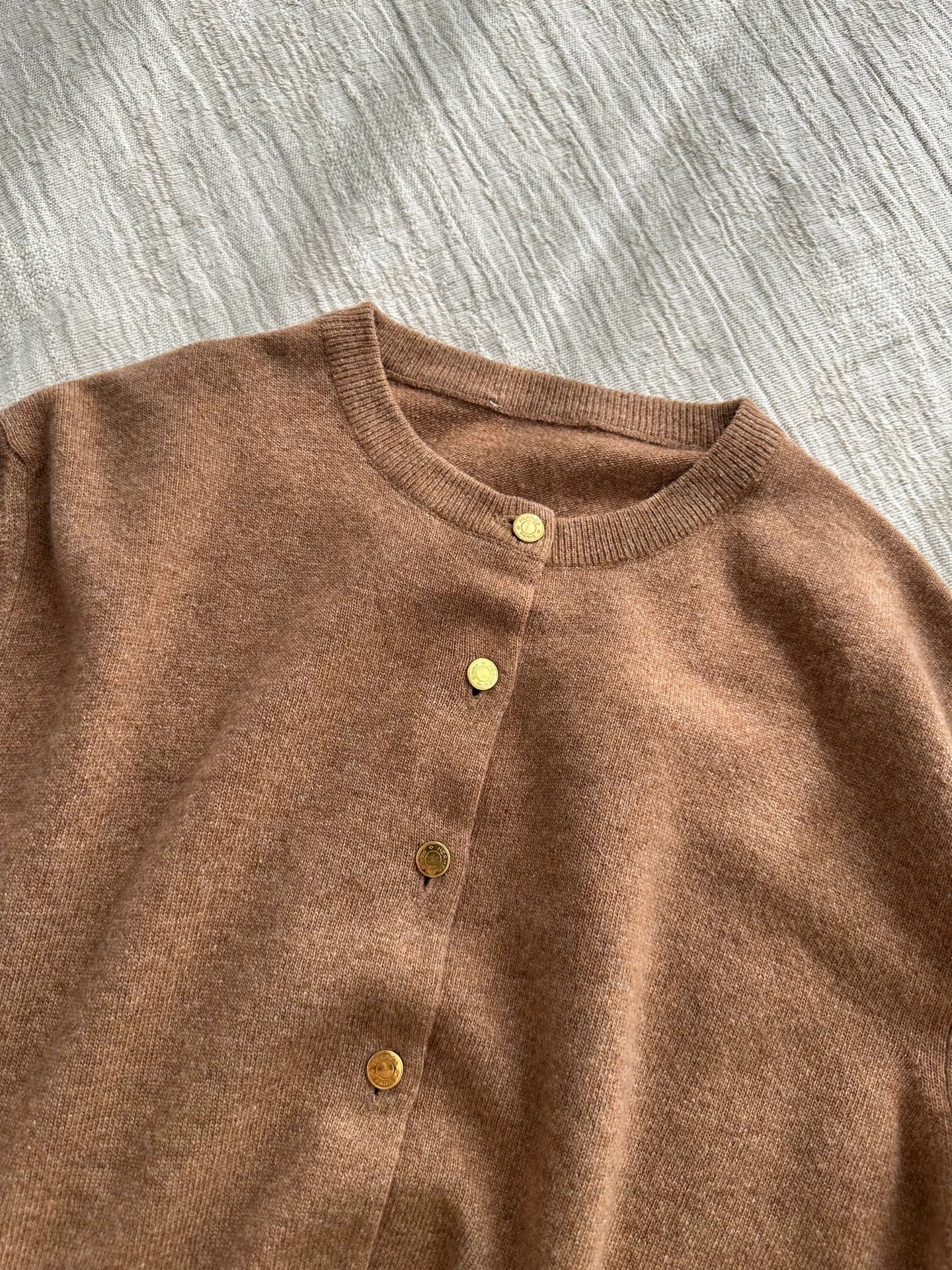 Hermes HERMES 90s Brown Cashmere Knit Sweater Gold Button Size L / US 10 / IT 46 - 6 Thumbnail