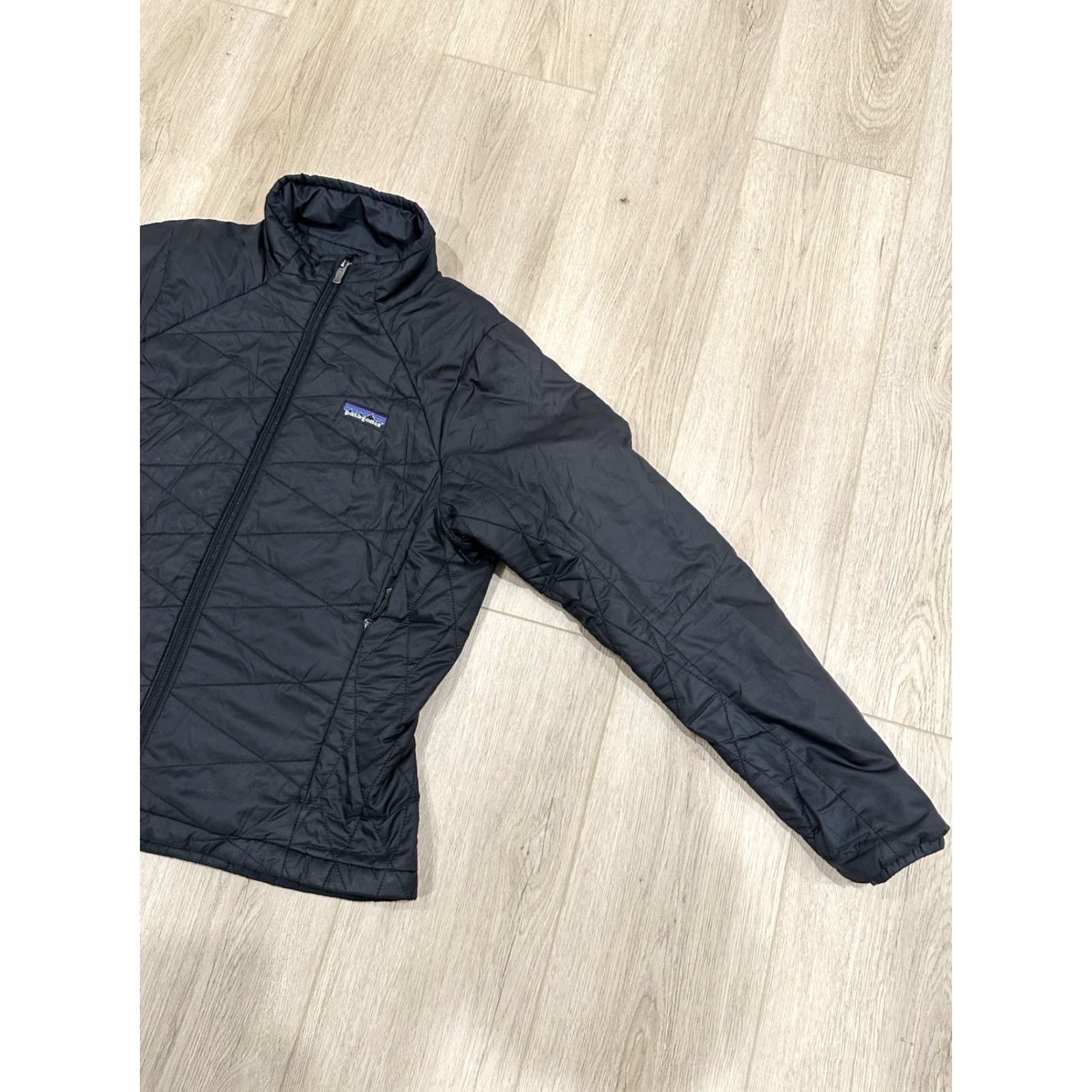Patagonia Patagonia Women's Micro Puff Jacket Black M PrimaLoft Zip 500 DWR Short Solid Pattern Casual Winter Fall Spring Coat Size M / US 6-8 / IT 42-44 - 2 Thumbnail