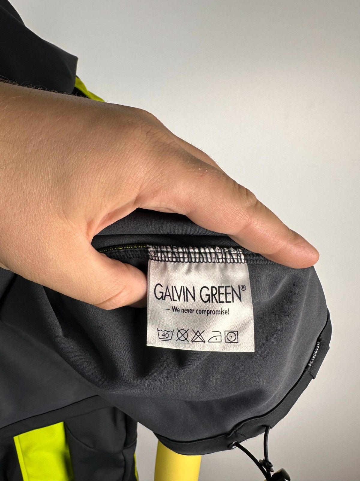 Galvin Green Galvin Green Mens Black Lime Pullover Windstopper Jacket Size US L / EU 52-54 / 3 - 12 Thumbnail