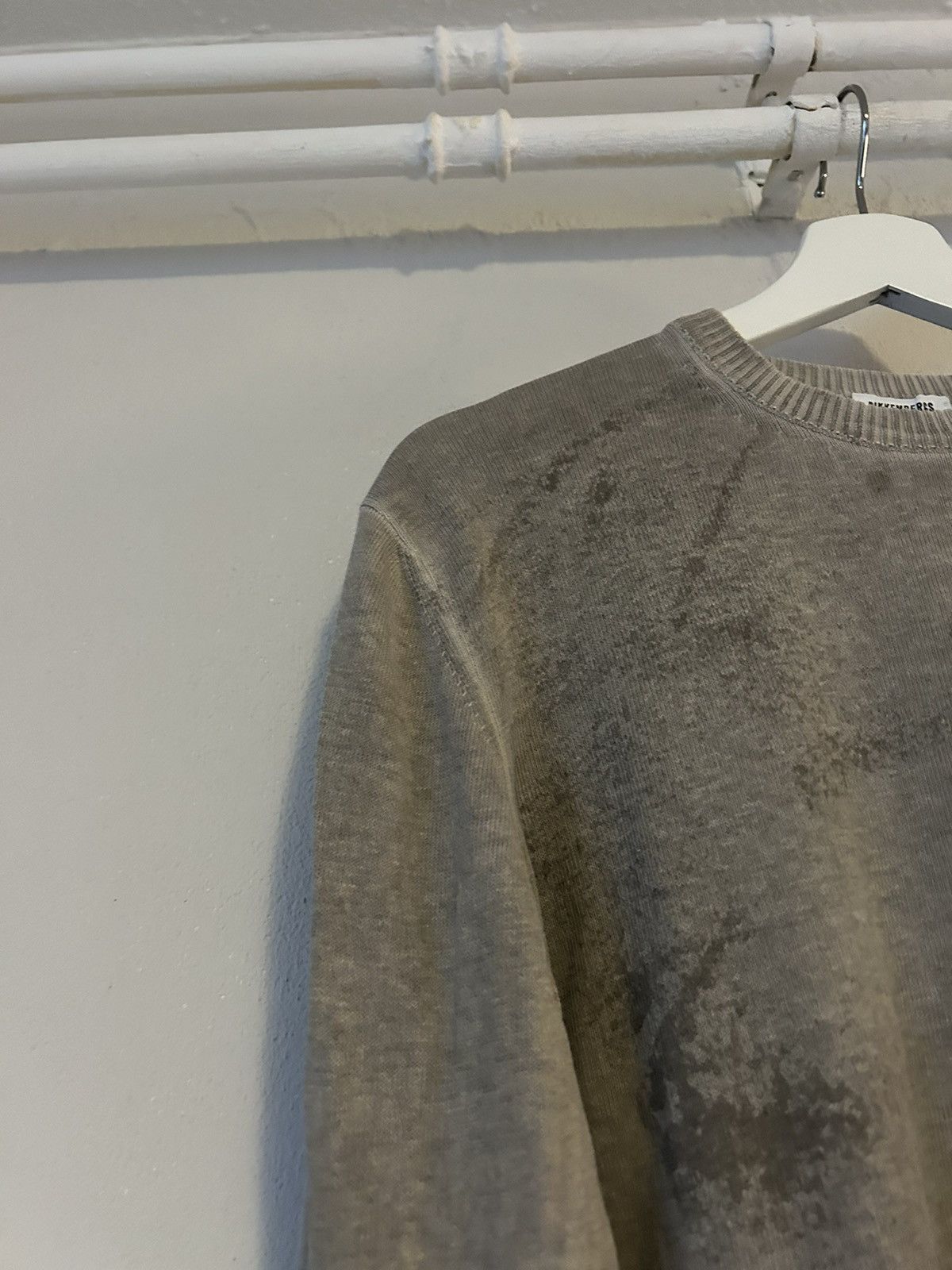 Dirk Bikkembergs Dirk Bikkembergs Distressed Effect Sweater in Light Taupe Size US L / EU 52-54 / 3 - 3 Thumbnail