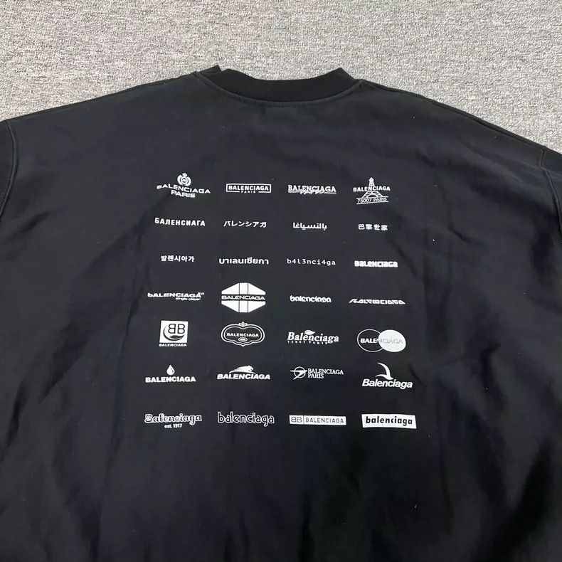 Balenciaga Balenciaga Multi-element full-printed black round neck swe Size US L / EU 52-54 / 3 - 5 Thumbnail