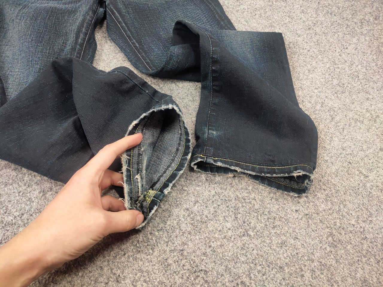 Diesel Vintage Diesel Rippy Logo Distressed Faded Denim Jeans Y2K Size 27" / US 4 / IT 40 - 9 Thumbnail