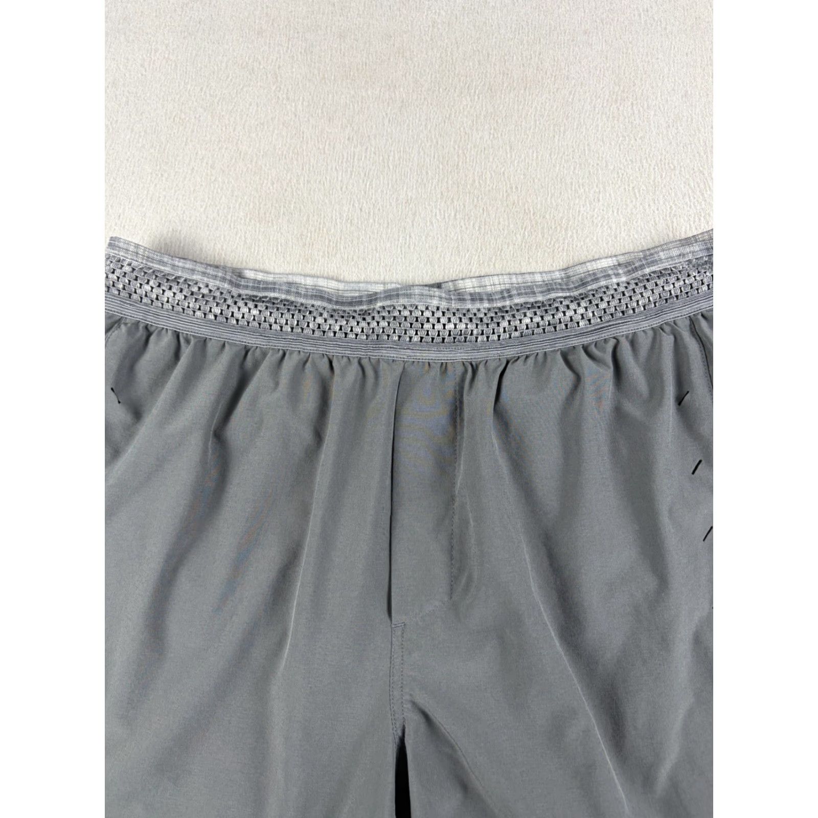 Ten Thousand Ten Thousand Session Shorts Men’s Medium Gray 7" Inseam Athletic Breathable Lined Adjustable Waist Size US 31 - 2 Thumbnail