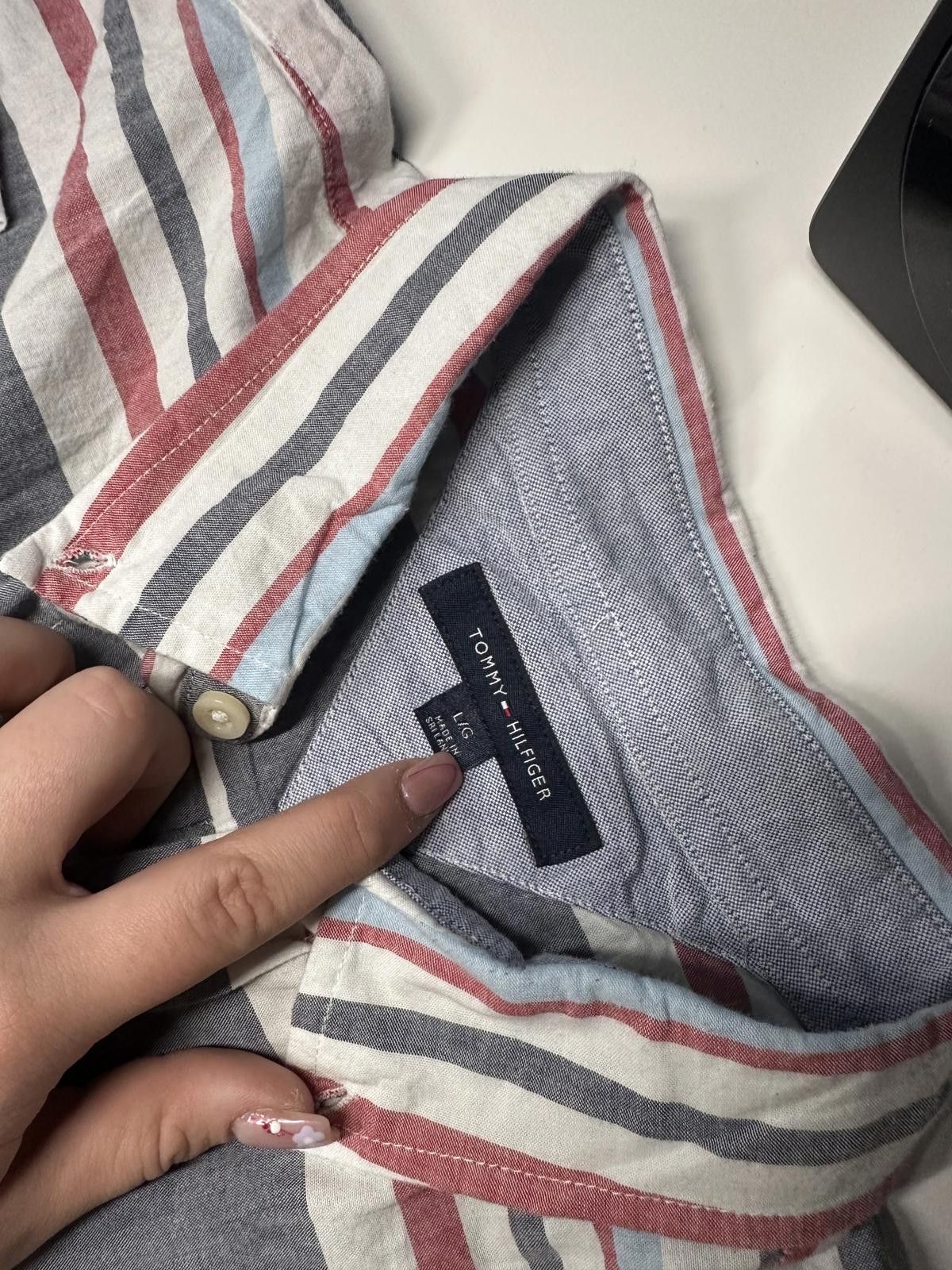 Tommy Hilfiger Stylish Striped Short-Sleeve Shirt by Tommy Hilfiger Size US L / EU 52-54 / 3 - 6 Thumbnail
