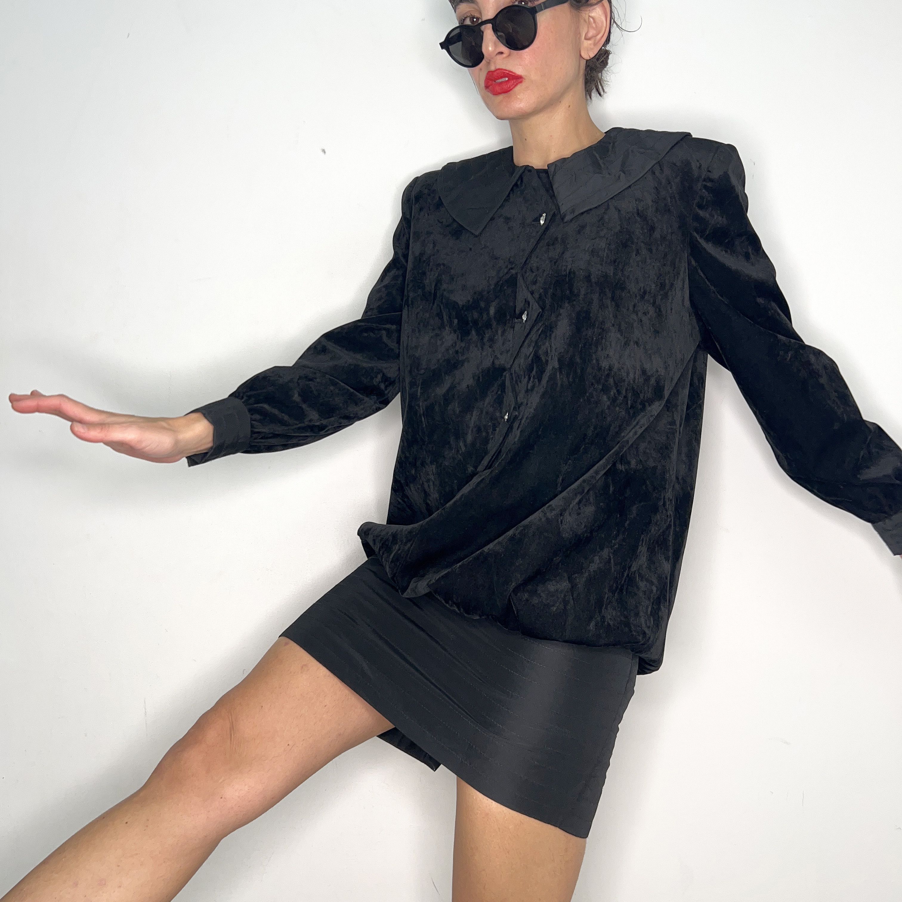 Vintage Vintage black velvet quilted clowncore mini dress Size M / US 6-8 / IT 42-44 - 5 Thumbnail