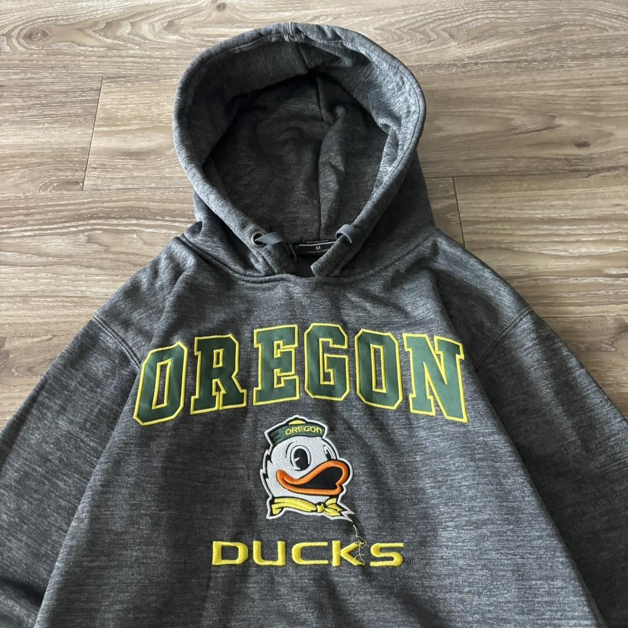 Vintage Crazy Vintage Y2K/2000s Oregon Ducks Grey Pullover Hoodie! Size M Size US M / EU 48-50 / 2 - 2 Thumbnail