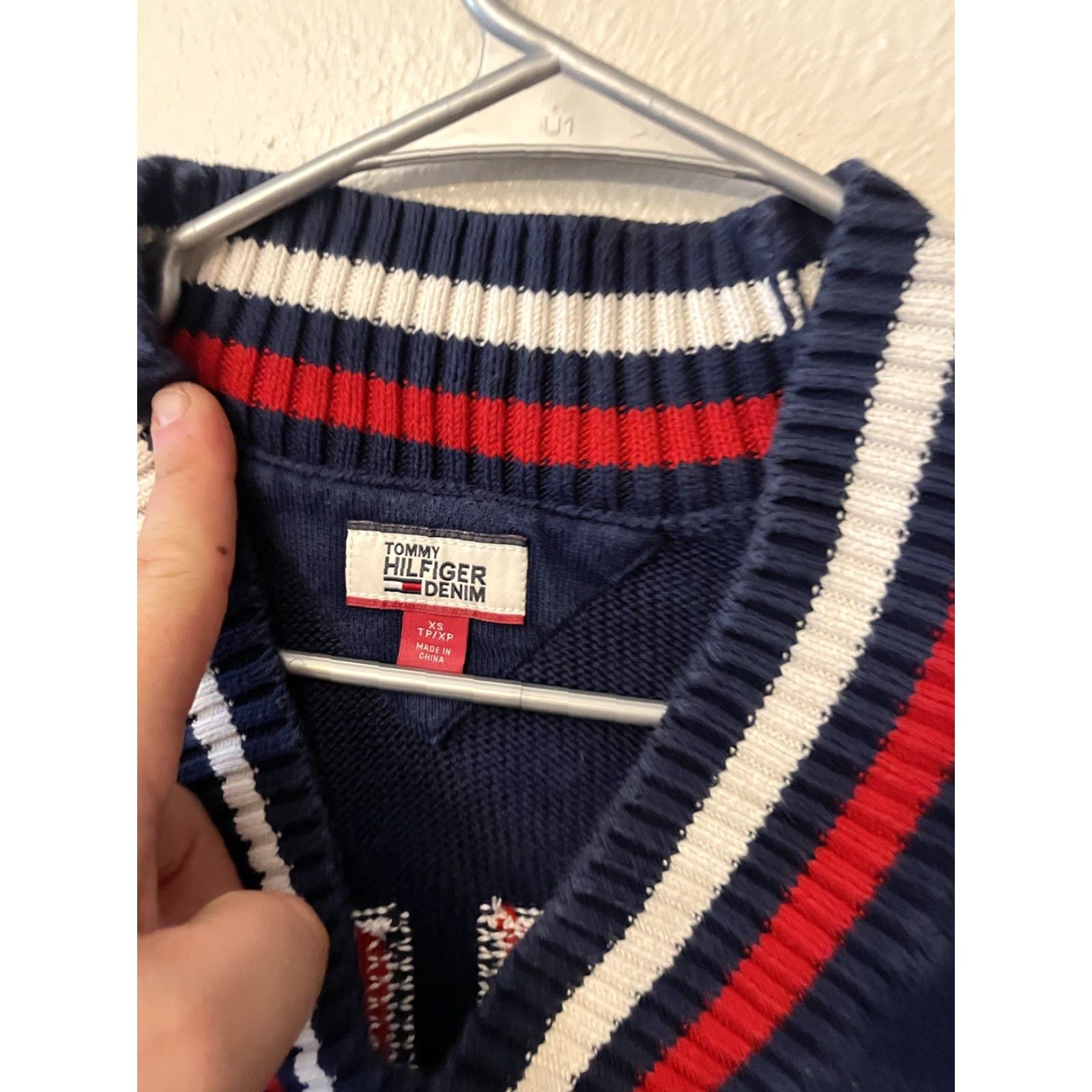 Tommy Hilfiger Tommy Hilfiger Denim Sweater V-neck Big Spell Out Big Logo Men XS Blue Size US XS / EU 42 / 0 - 2 Thumbnail