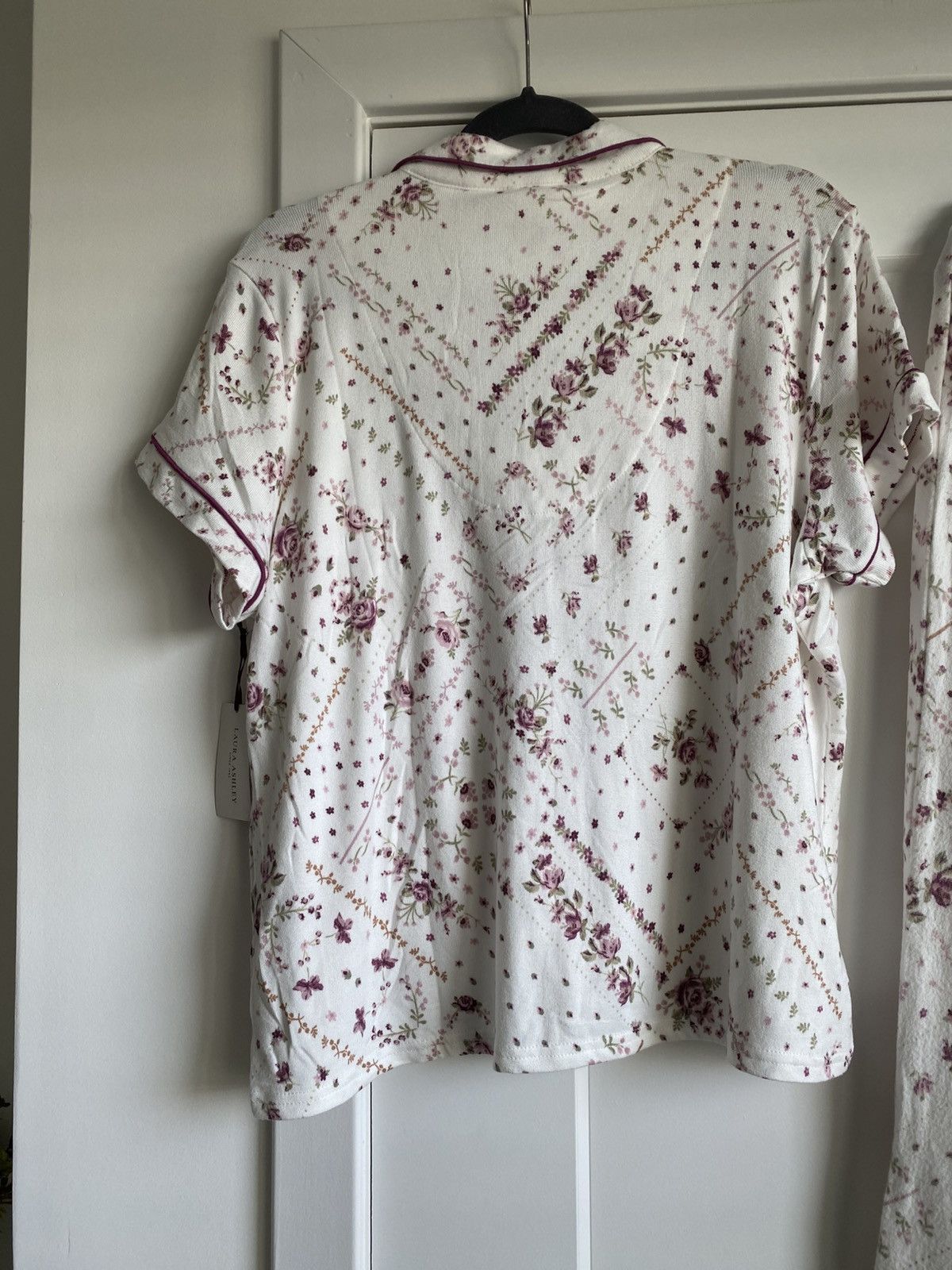 Laura Ashley Laura Ashley Women 2PC Pajamas Set Floral Size XL NWT Size ONE SIZE - 11 Thumbnail
